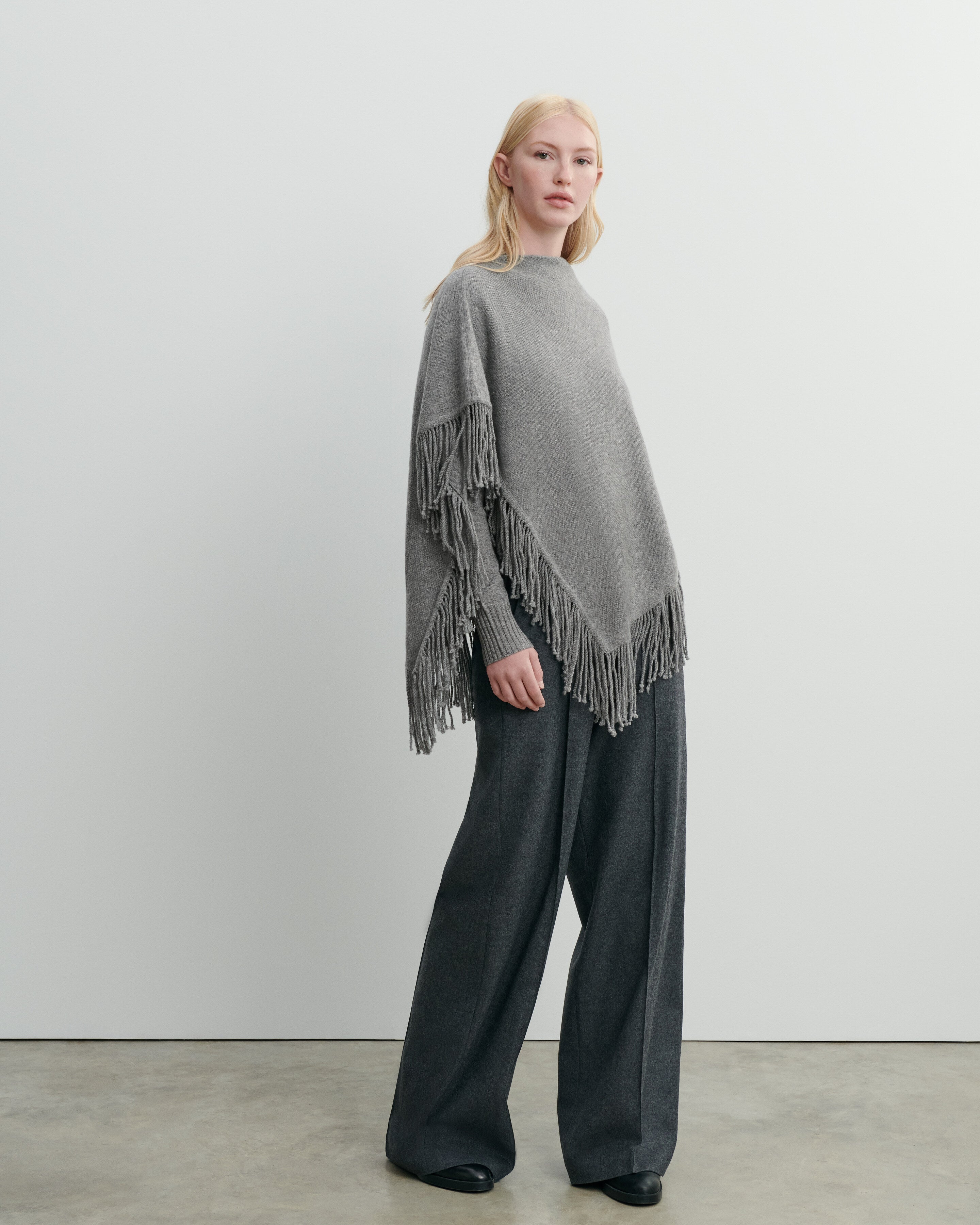 Poncho à franges en Cachemire, Laine Femme gris meteorite Eric