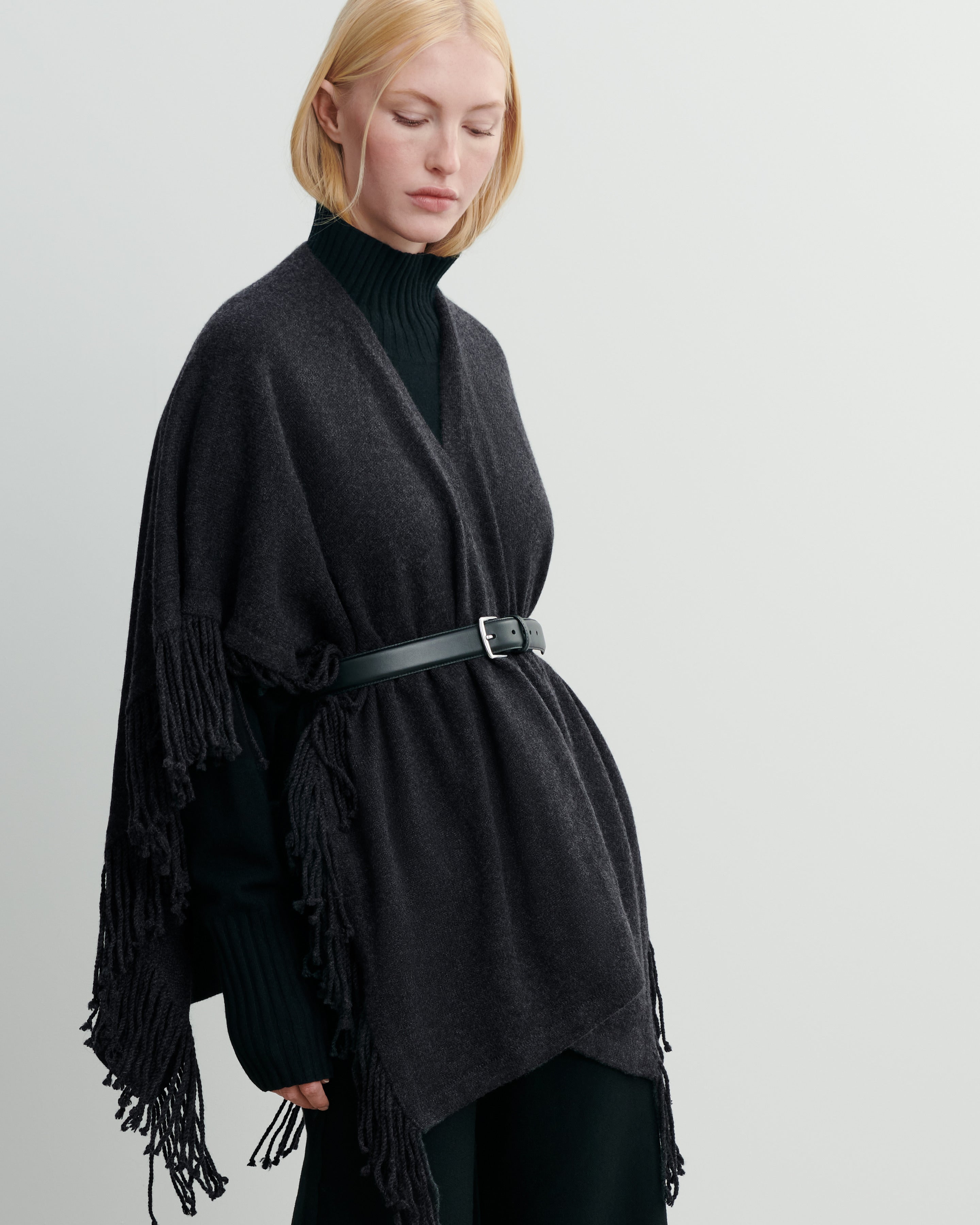 Fringed poncho in Cashmere, Wool Women charcoal | Eric Bompard