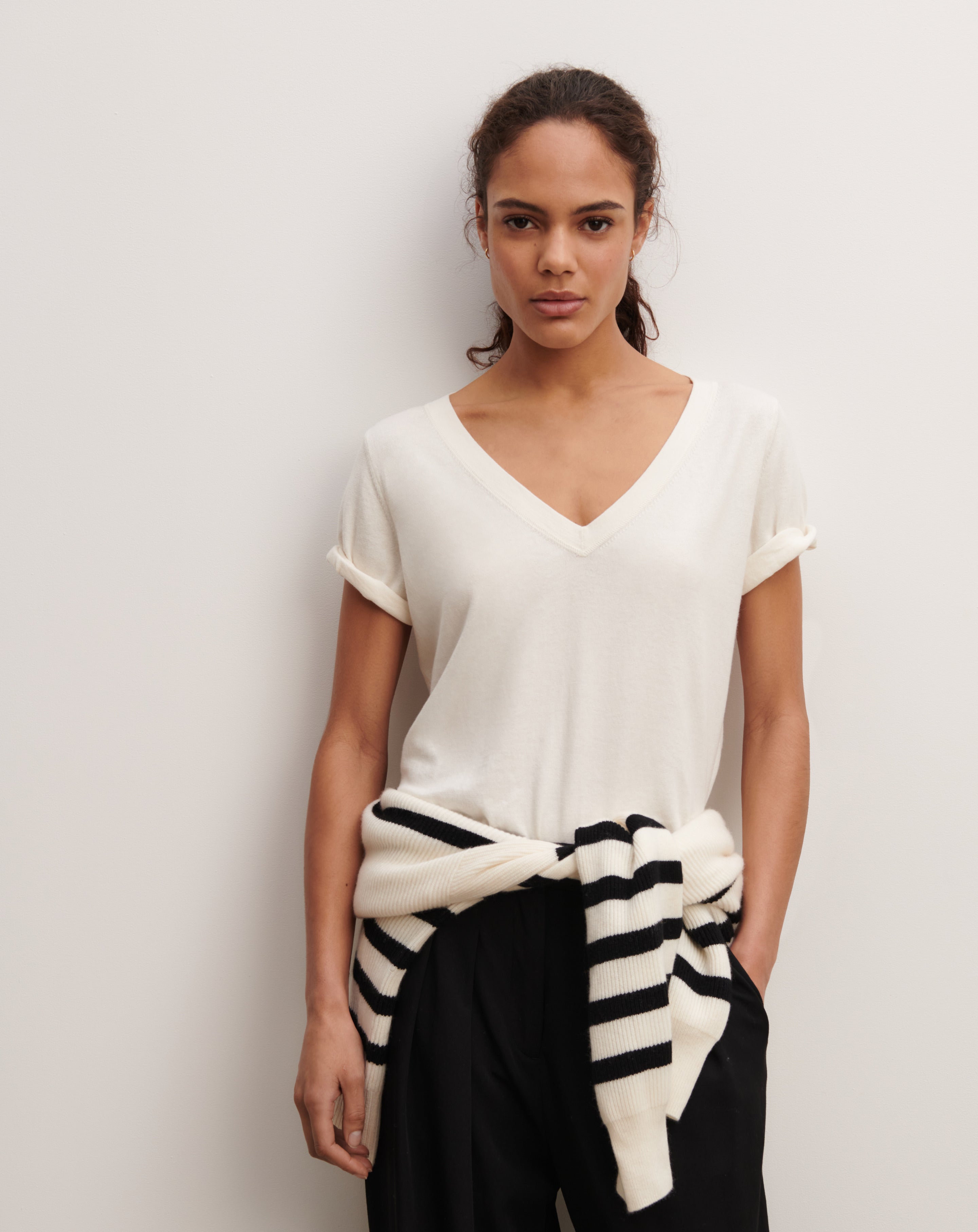 V-neck t-shirt in Cotton, Cashmere Women autumn white Eric Bompard
