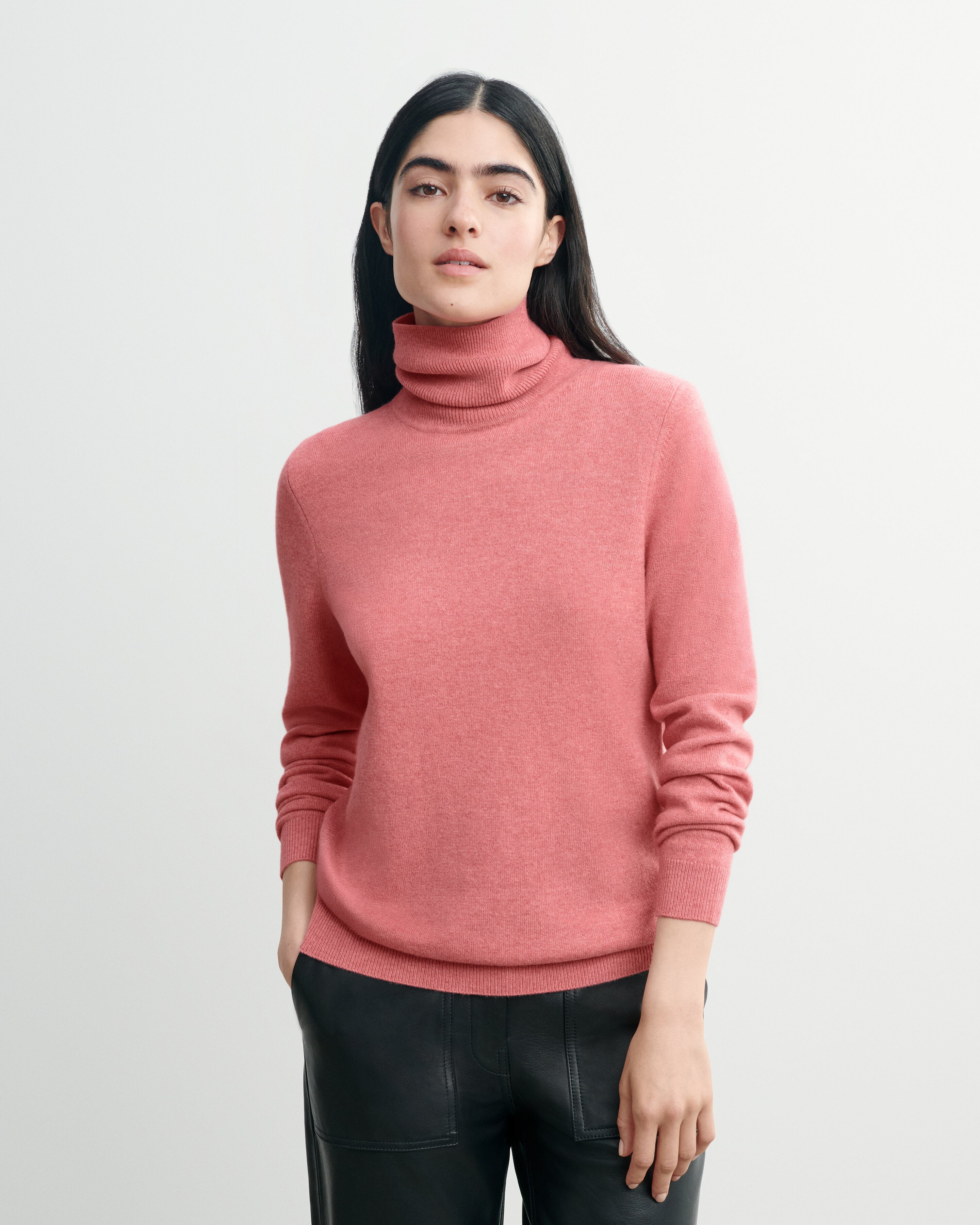 Classic turtleneck pullover in Cashmere Women cameo pink Eric