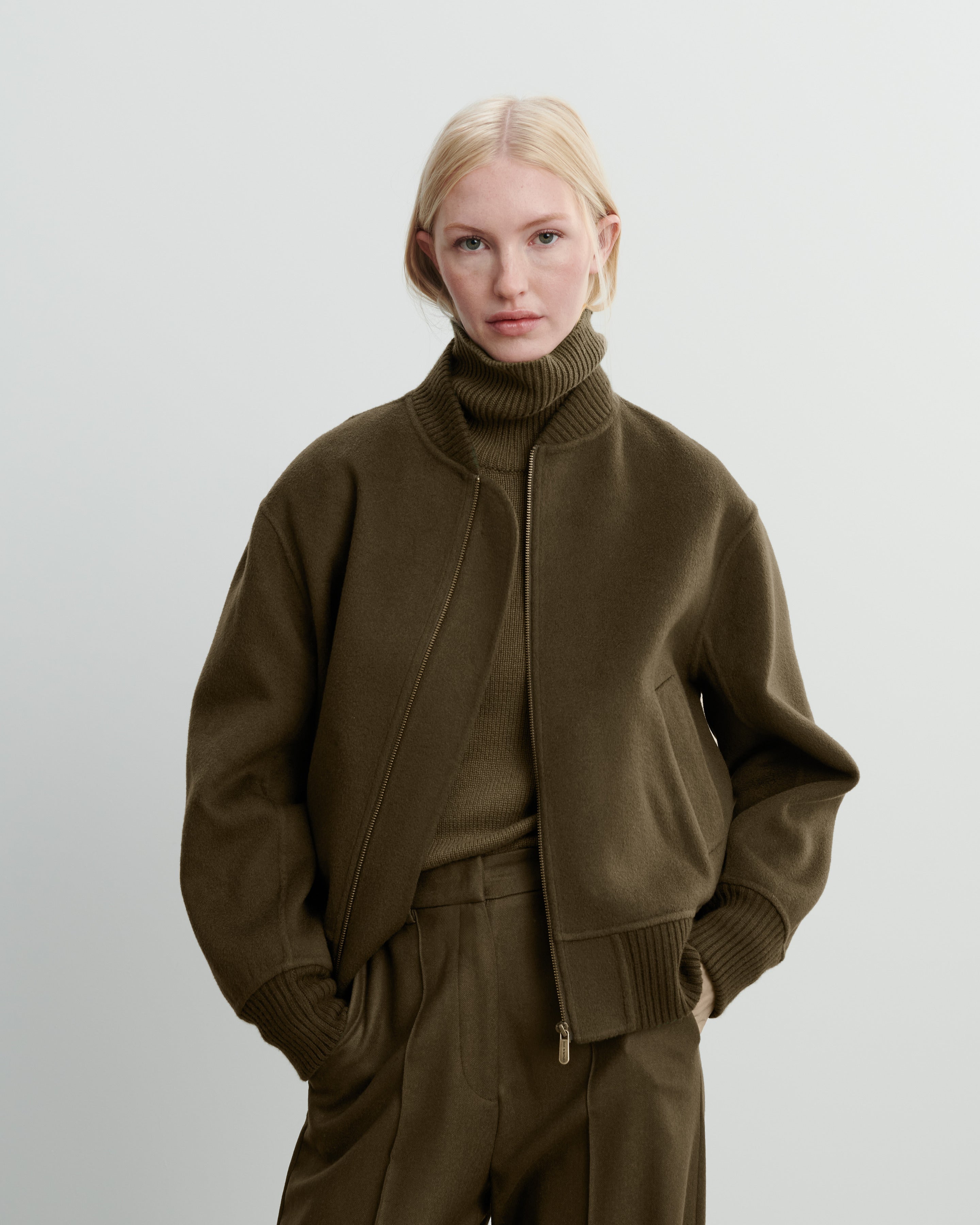 Double-sided bomber jacket in Cashmere, Wool Women keller green