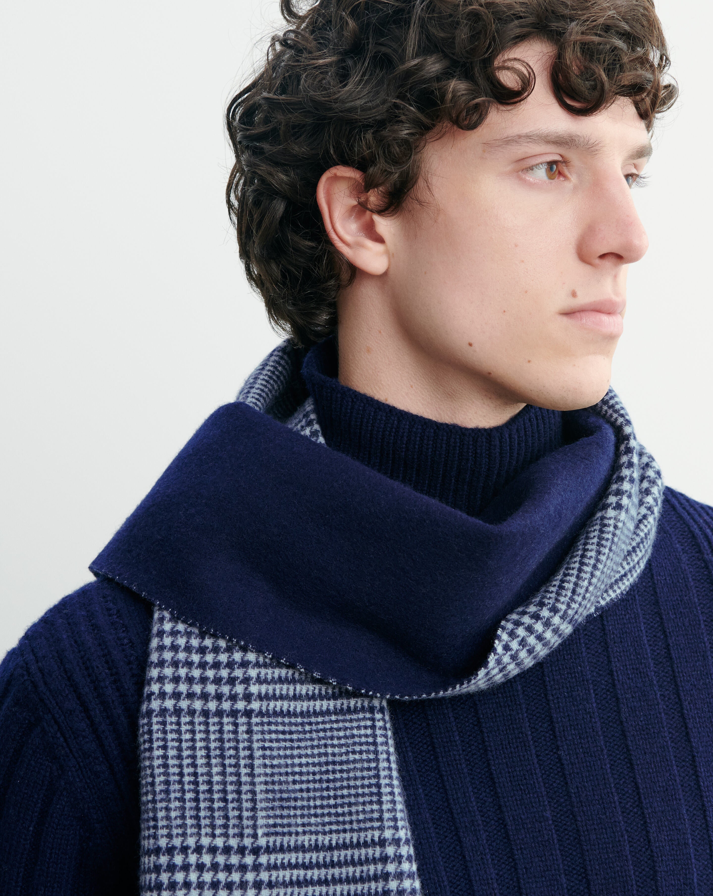 Écharpe (cache-col) Prince De Galles Drake’s En Laine 100% - Gris Tartan - Occasion Très Bon état