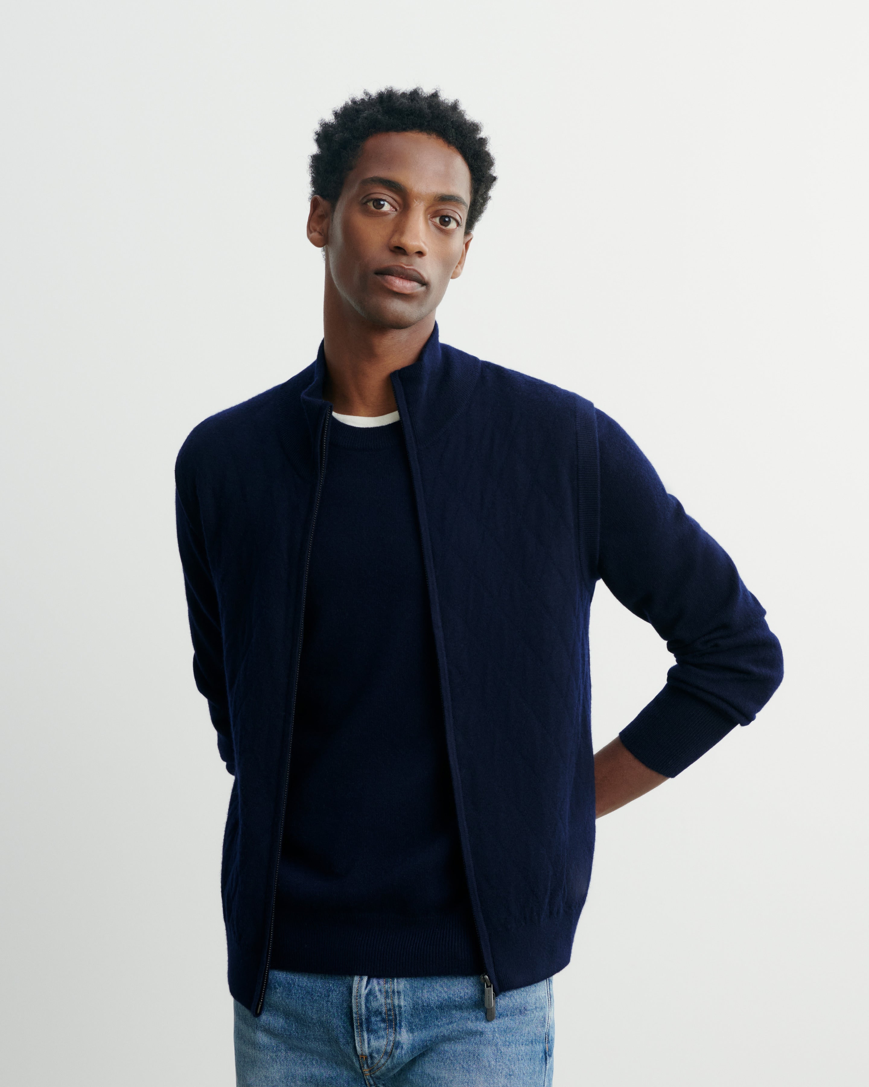 Sleeveless jacket in Cashmere mix Men navy blue | Eric Bompard
