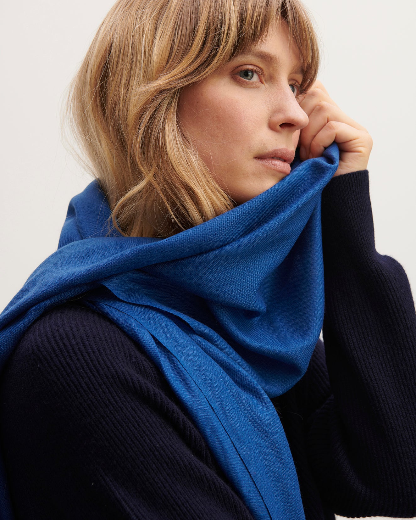 ERIC BOMPARD　カシミヤストール　未使用品 Voile stole in Cashmere Mix niagara | Eric Bompard