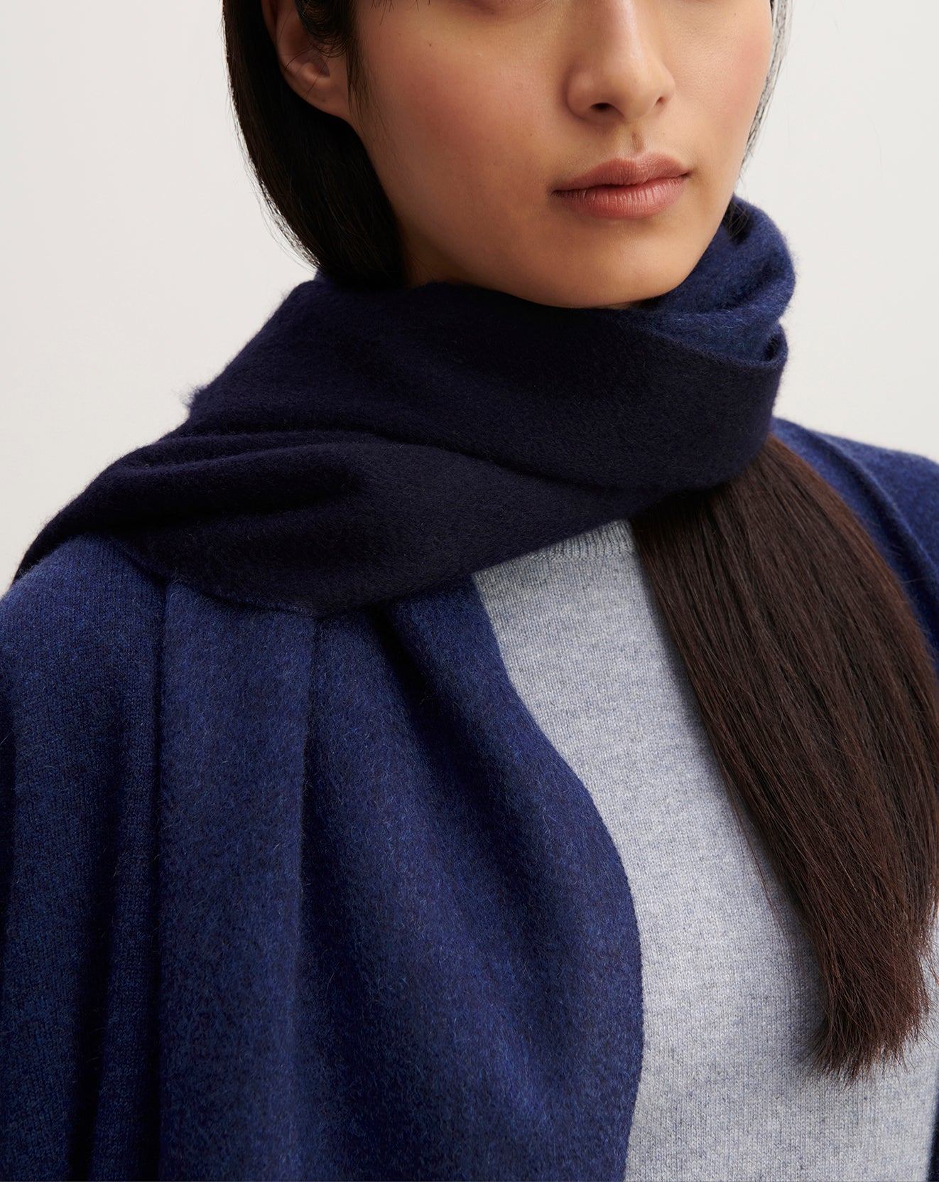 Echarpe double face-MARINE/BLEU NOCTURNE-100% cachemire