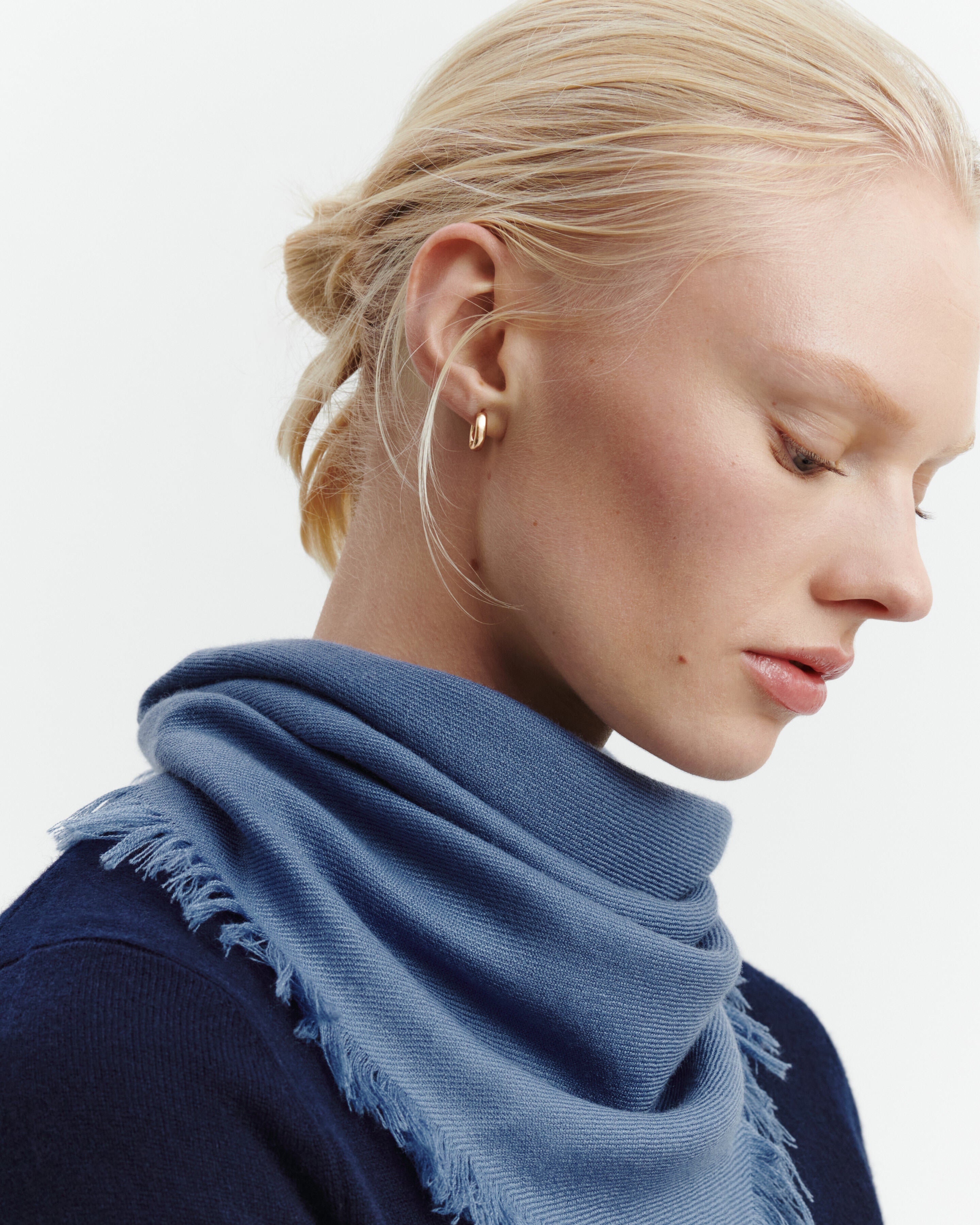 Mini carré à franges-BLEU ATLAS-100% cachemire