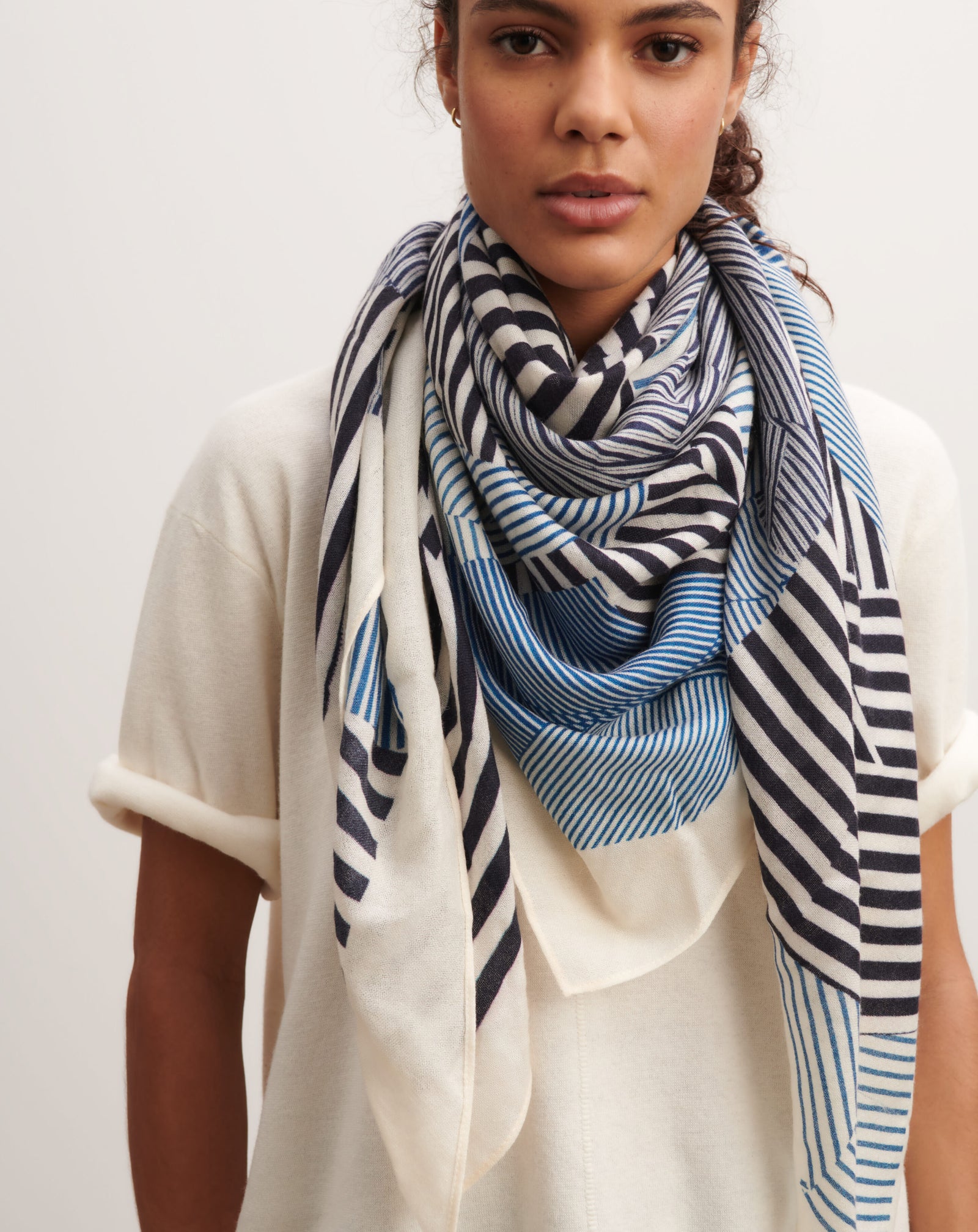 Carré imprimé-NATUREL/AMIRAL/MARINE-100% cachemire