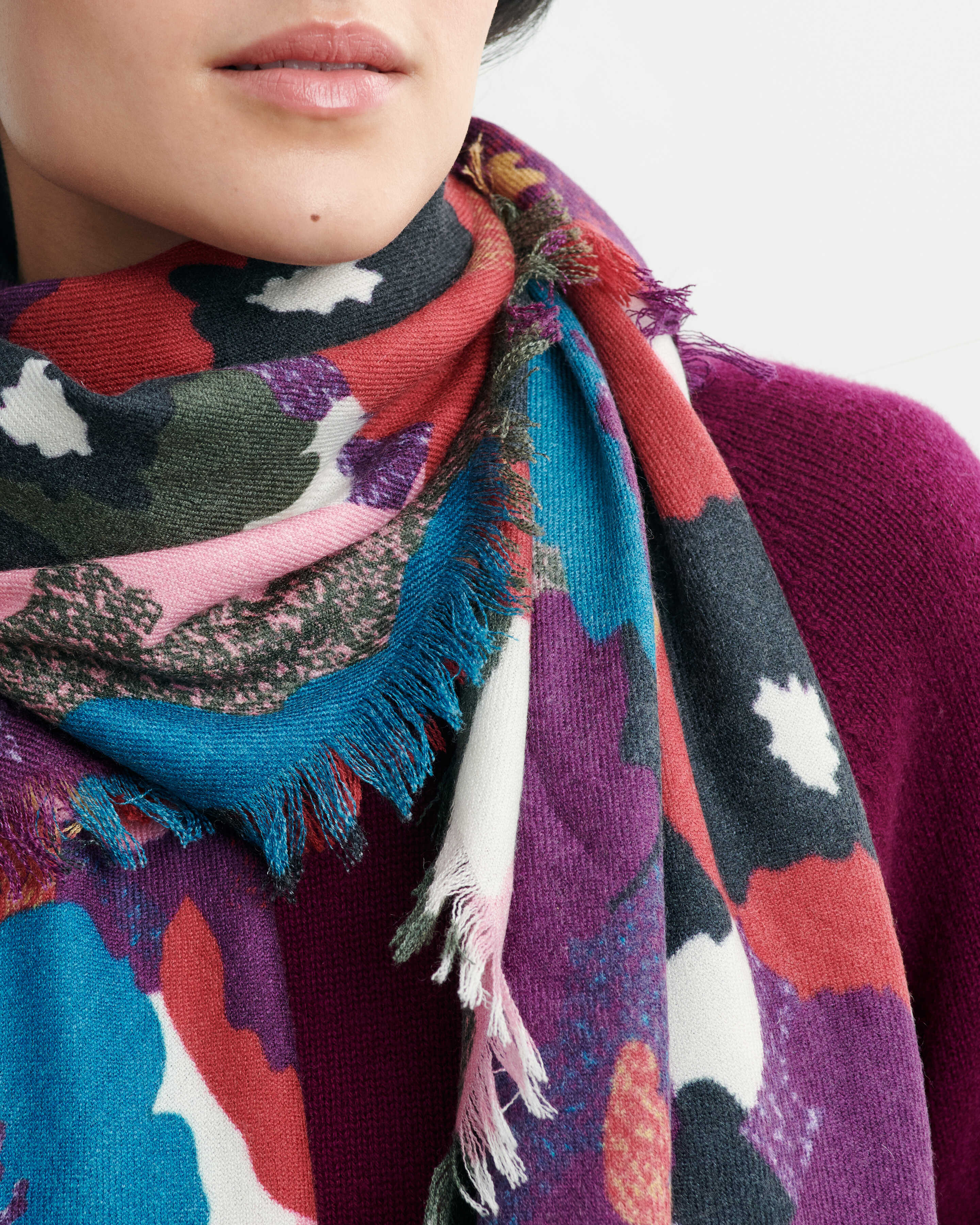 Printed square scarf in Cashmere Women cameo pink/damask plum