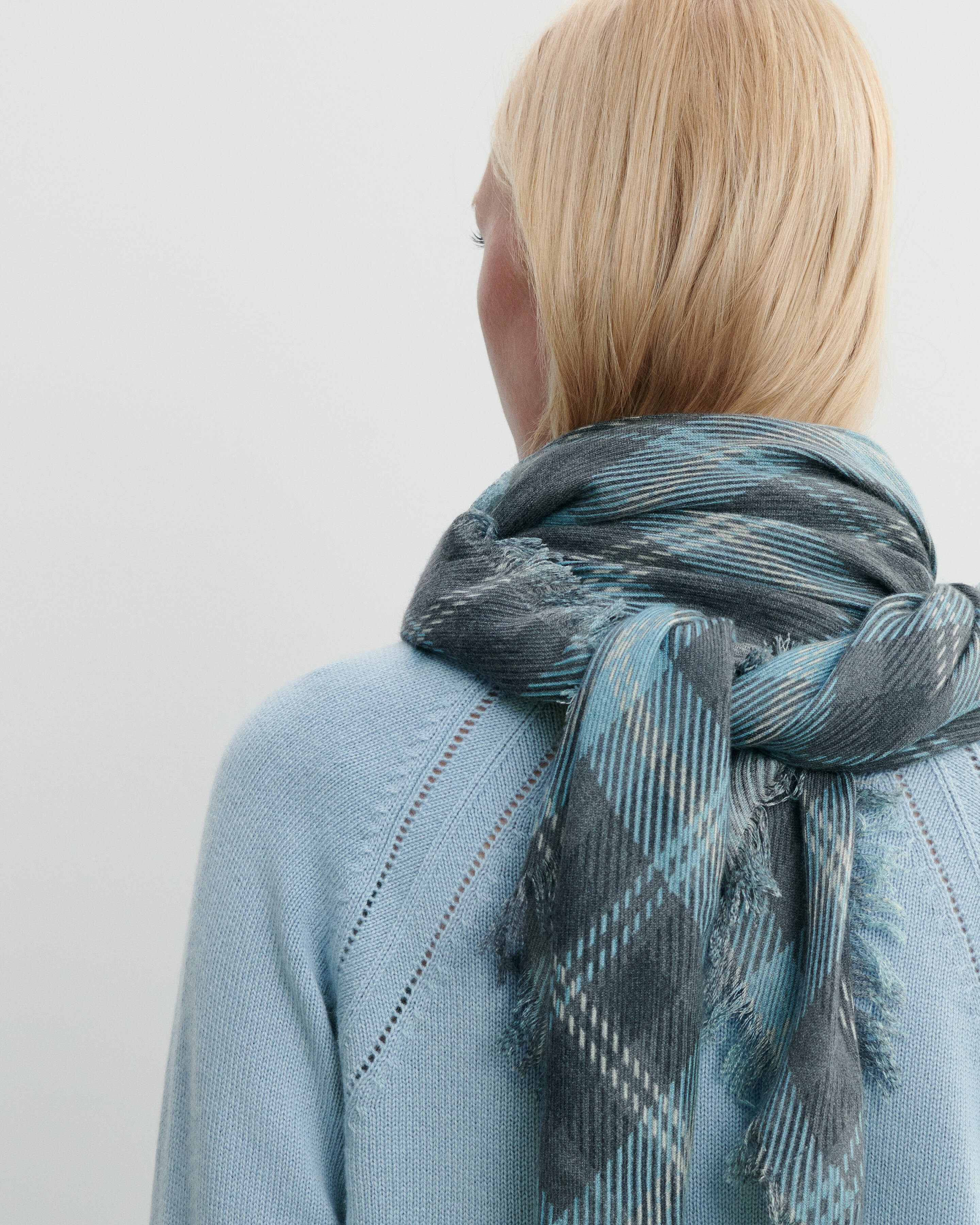 Carré en twill imprimé-BLEU CONCORDE-100% cachemire