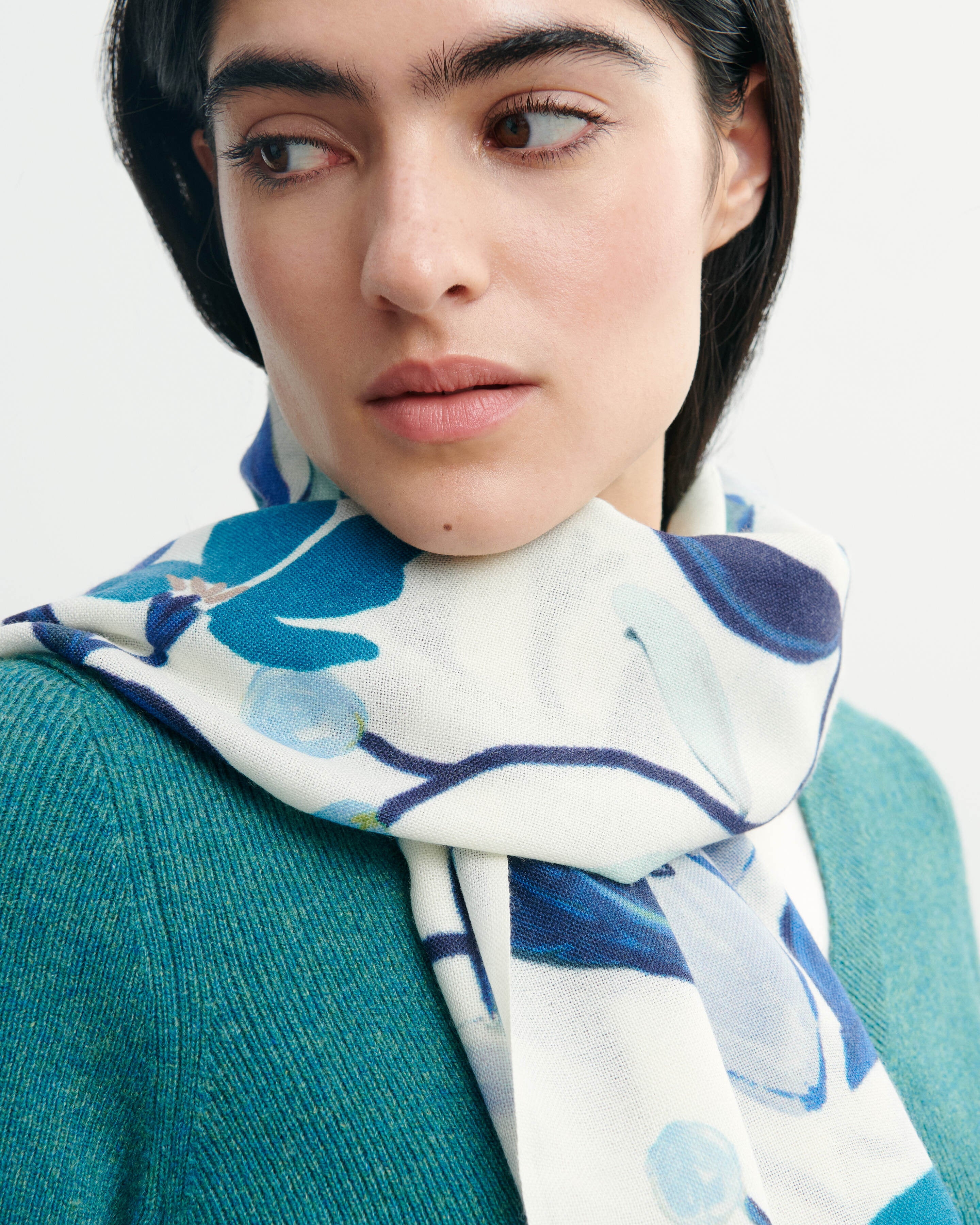 Etole imprimée-NATUREL/MARINE-100% cachemire