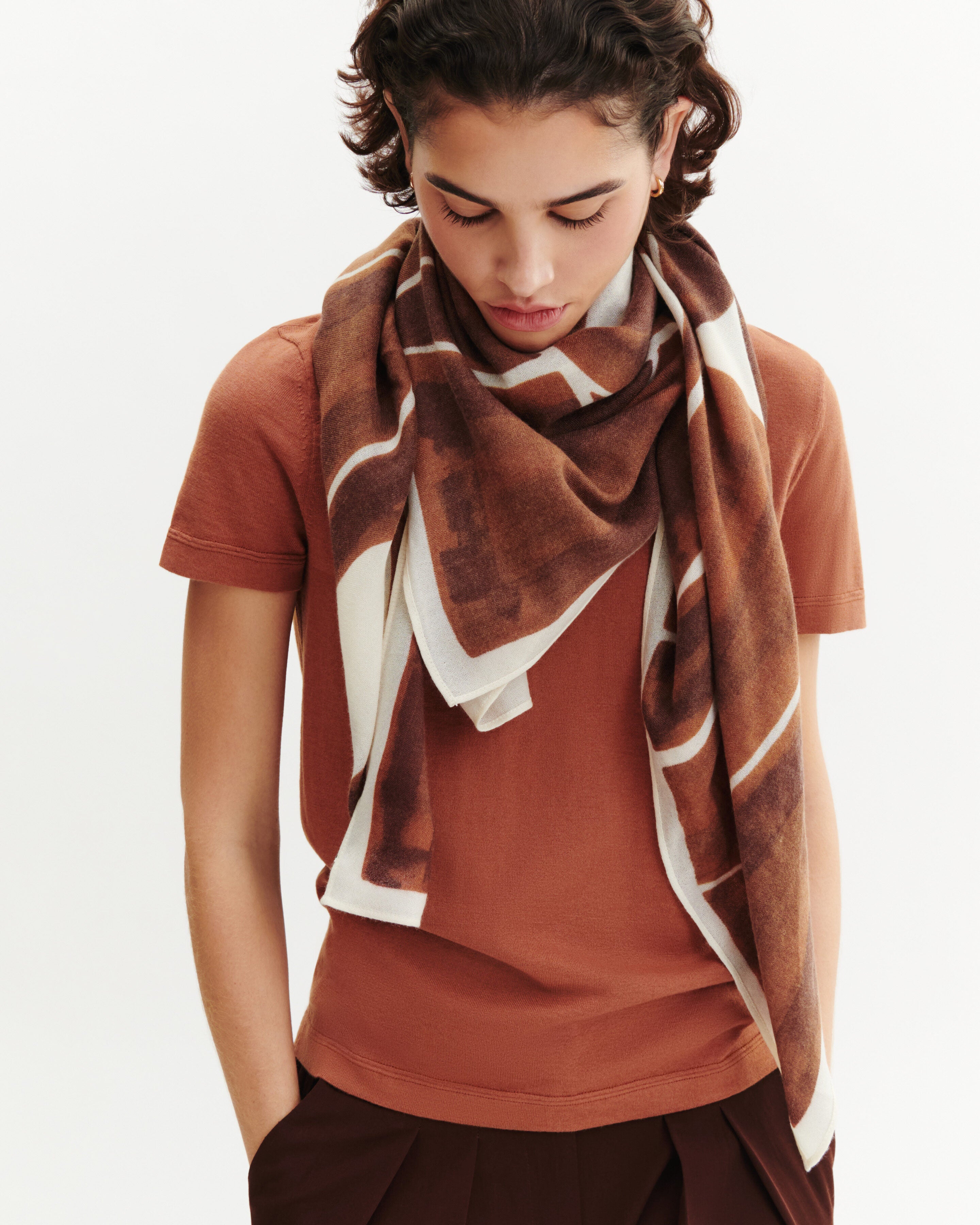 Carré imprimé-HENNE/NATUREL-100% cachemire