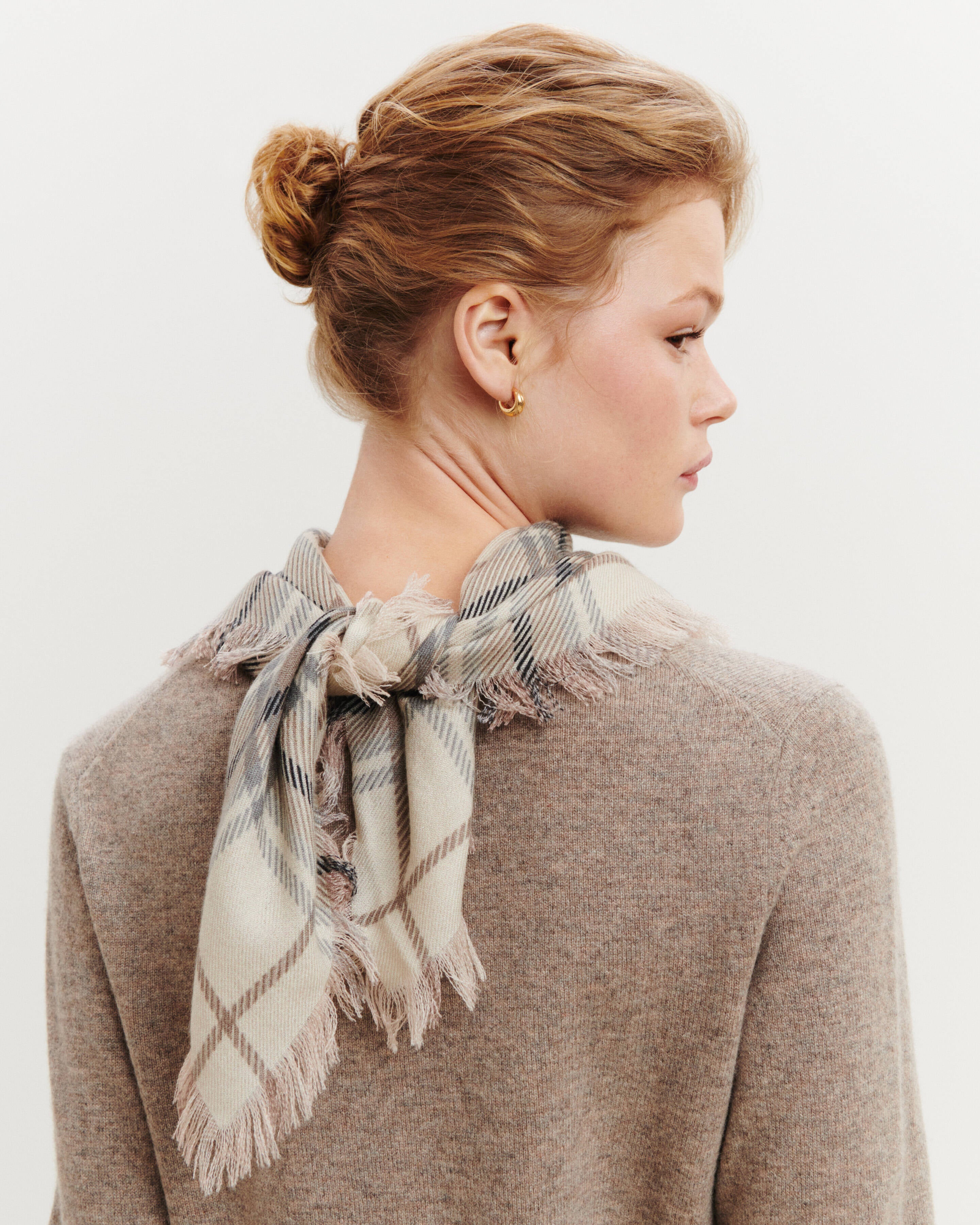 Mini carré Swann Tartan-AVOINE/MILLET-100% cachemire