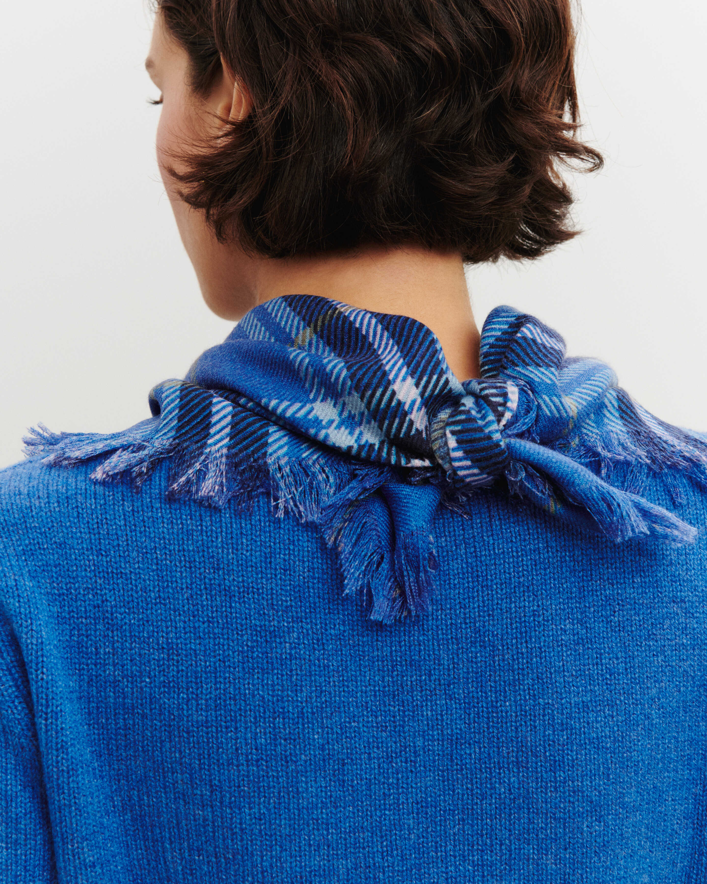 Mini carré imprimé tartan -BLEU DE DELFT/MARINE-100% cachemire