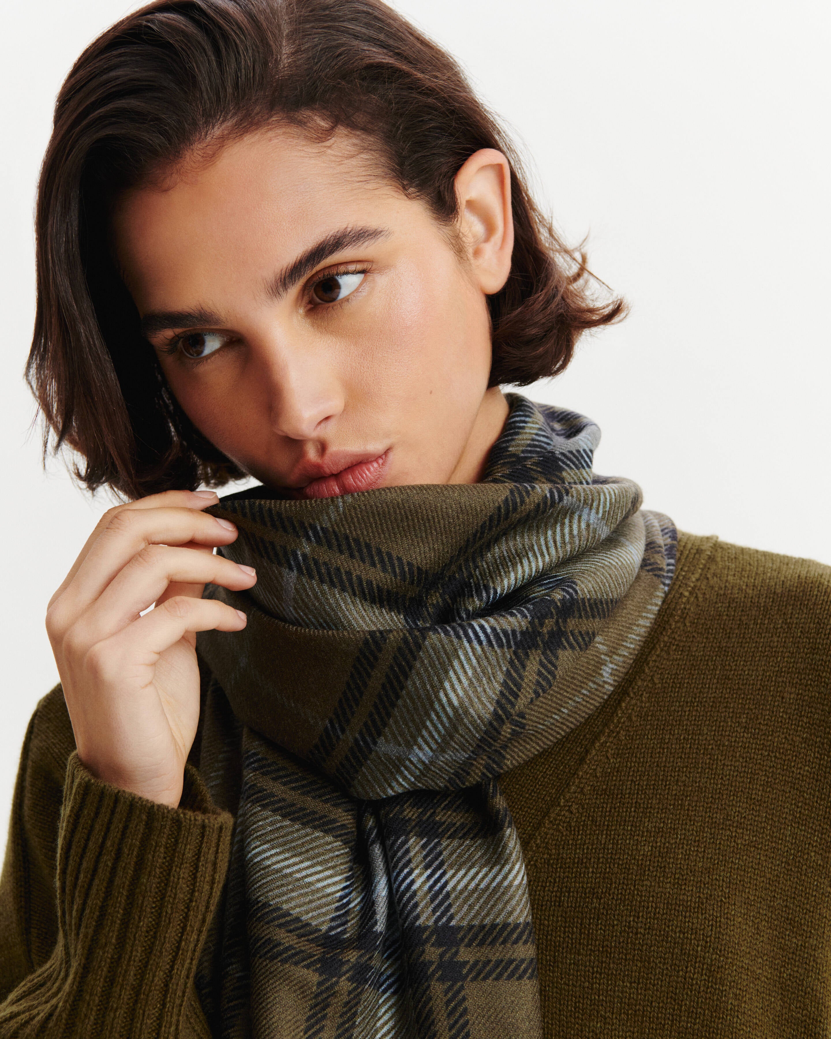 Étole imprimée tartan-OLIVE/GRIS METEORITE-100% cachemire