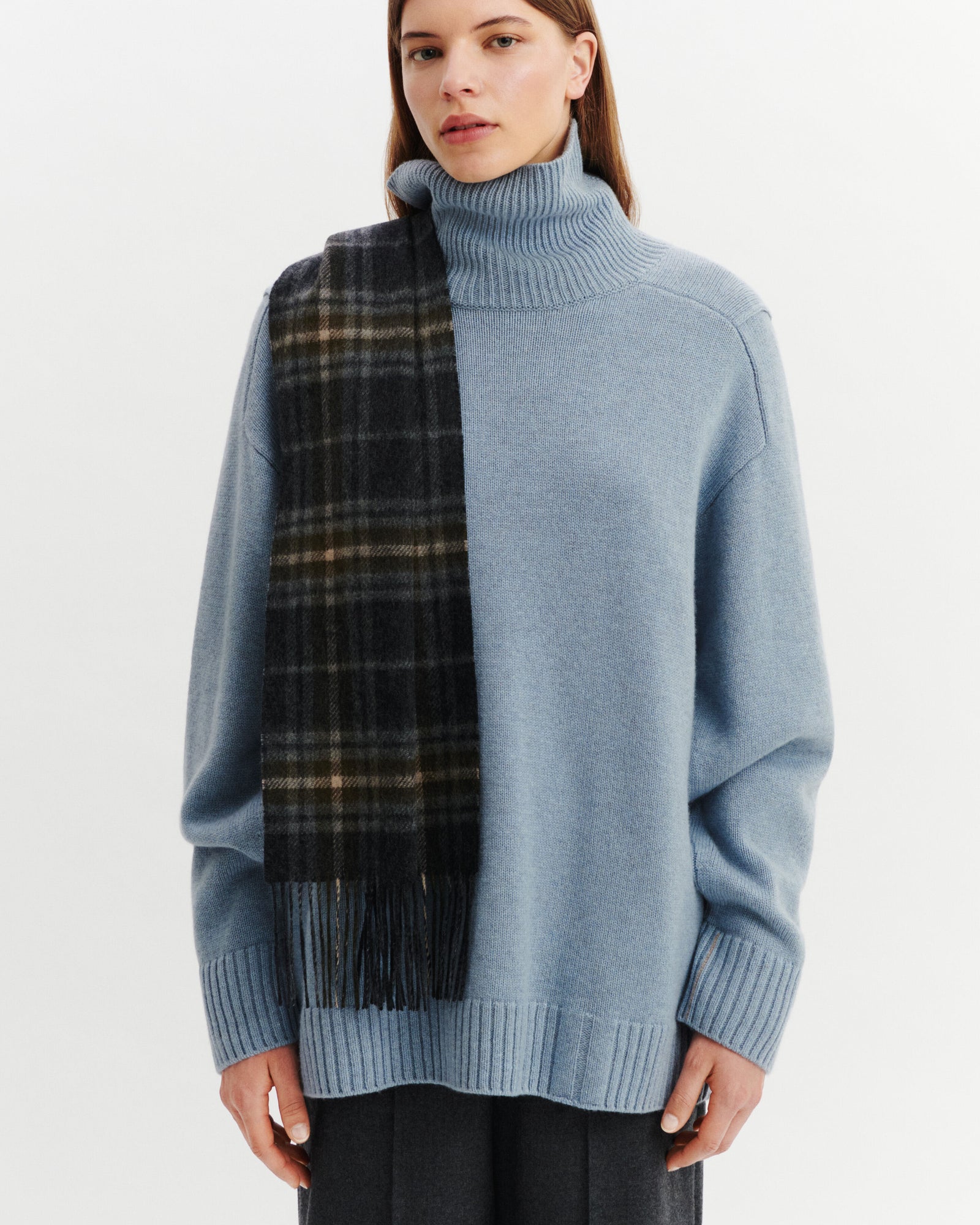 Écharpe tartan à franges-CHARBON/OLIVE-100% cachemire
