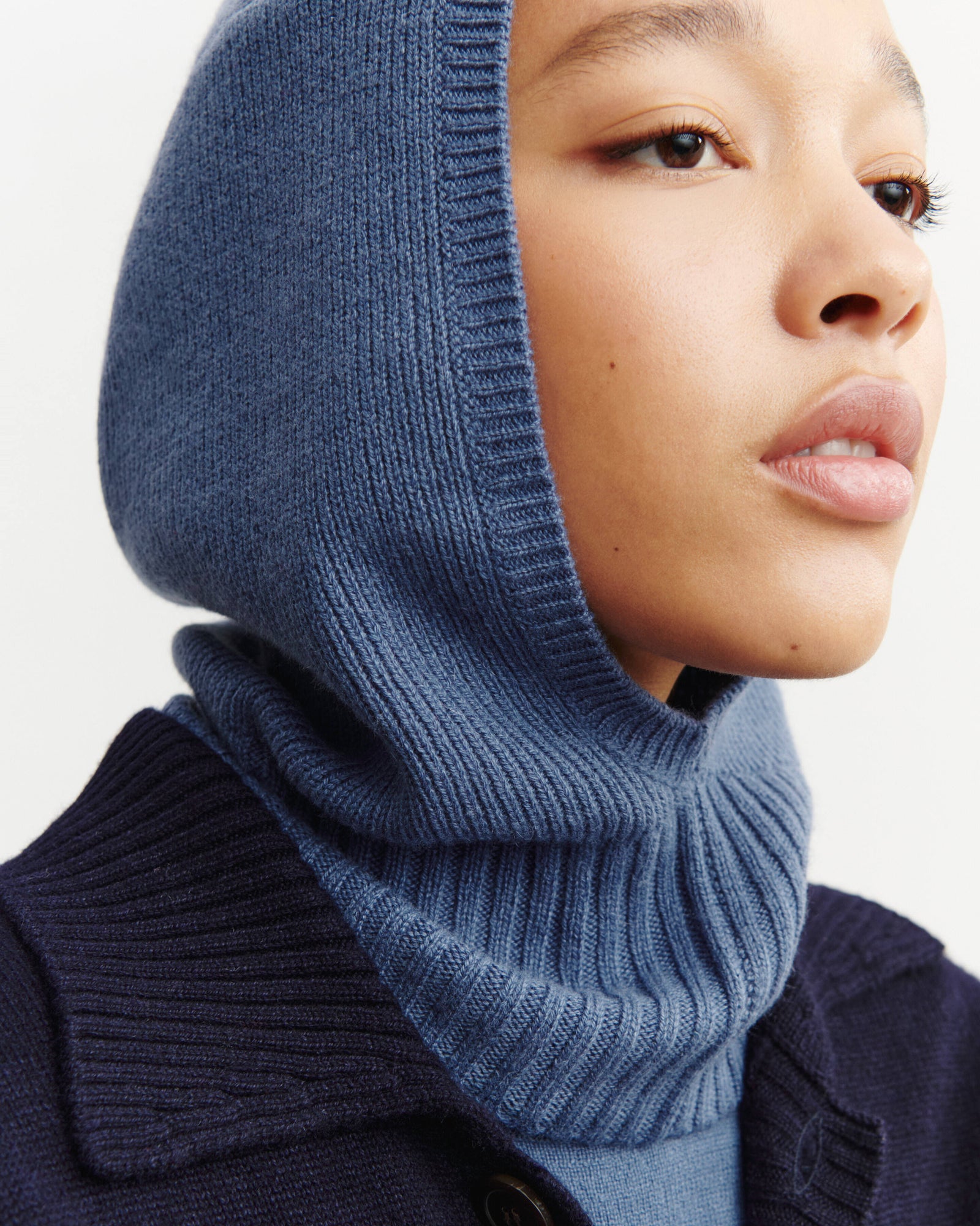 Cagoule-BLEU ATLAS-100% cachemire