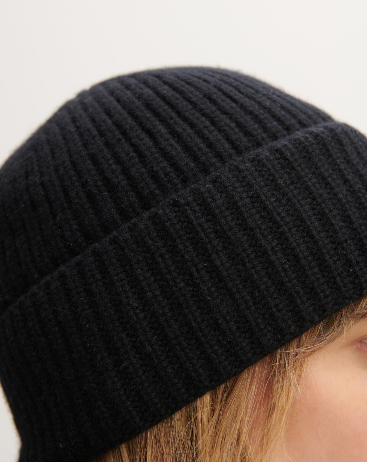 Bonnet à côtes-NOIR-100% cachemire