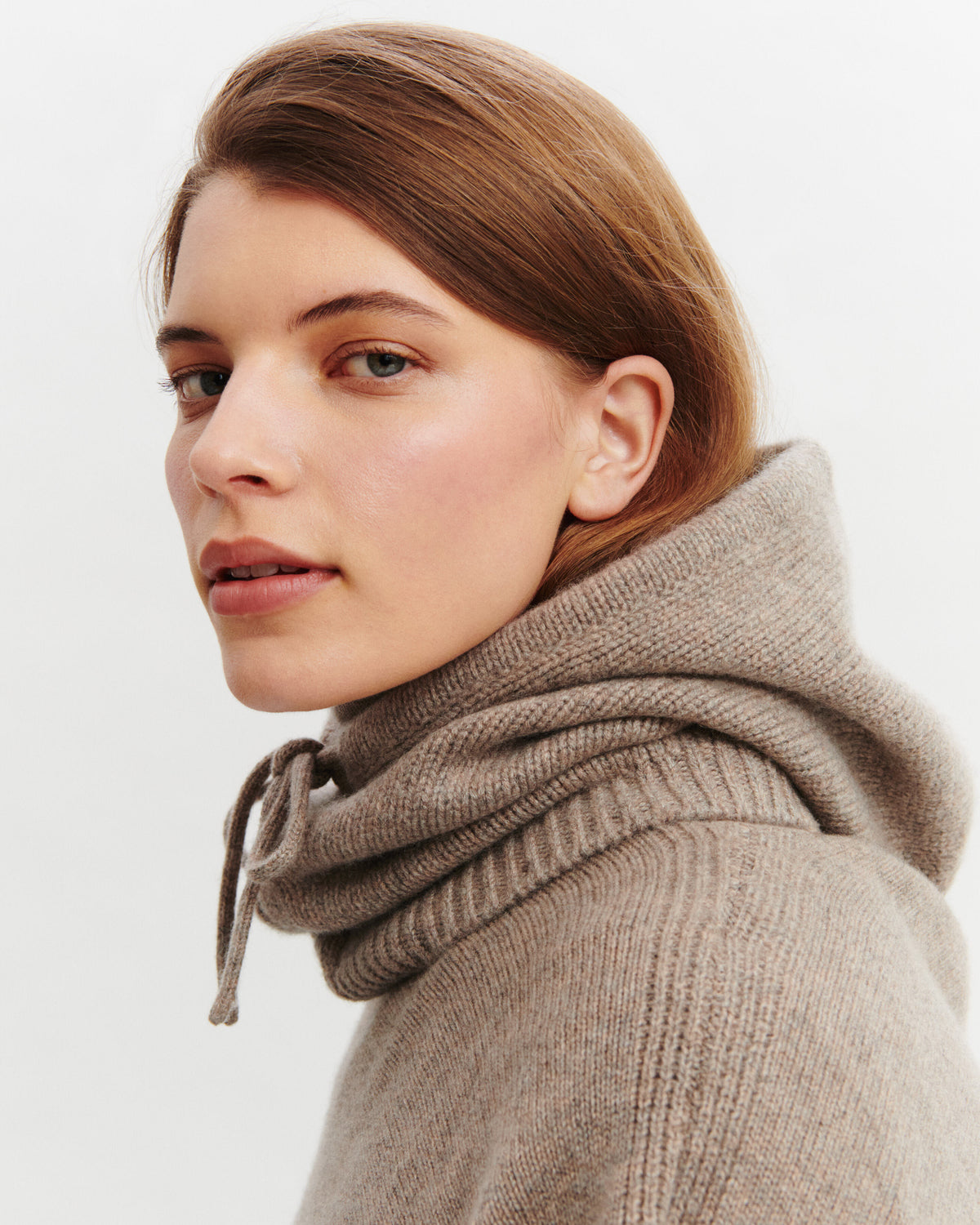 Cagoule à cordons Suzon-MILLET-100% cachemire