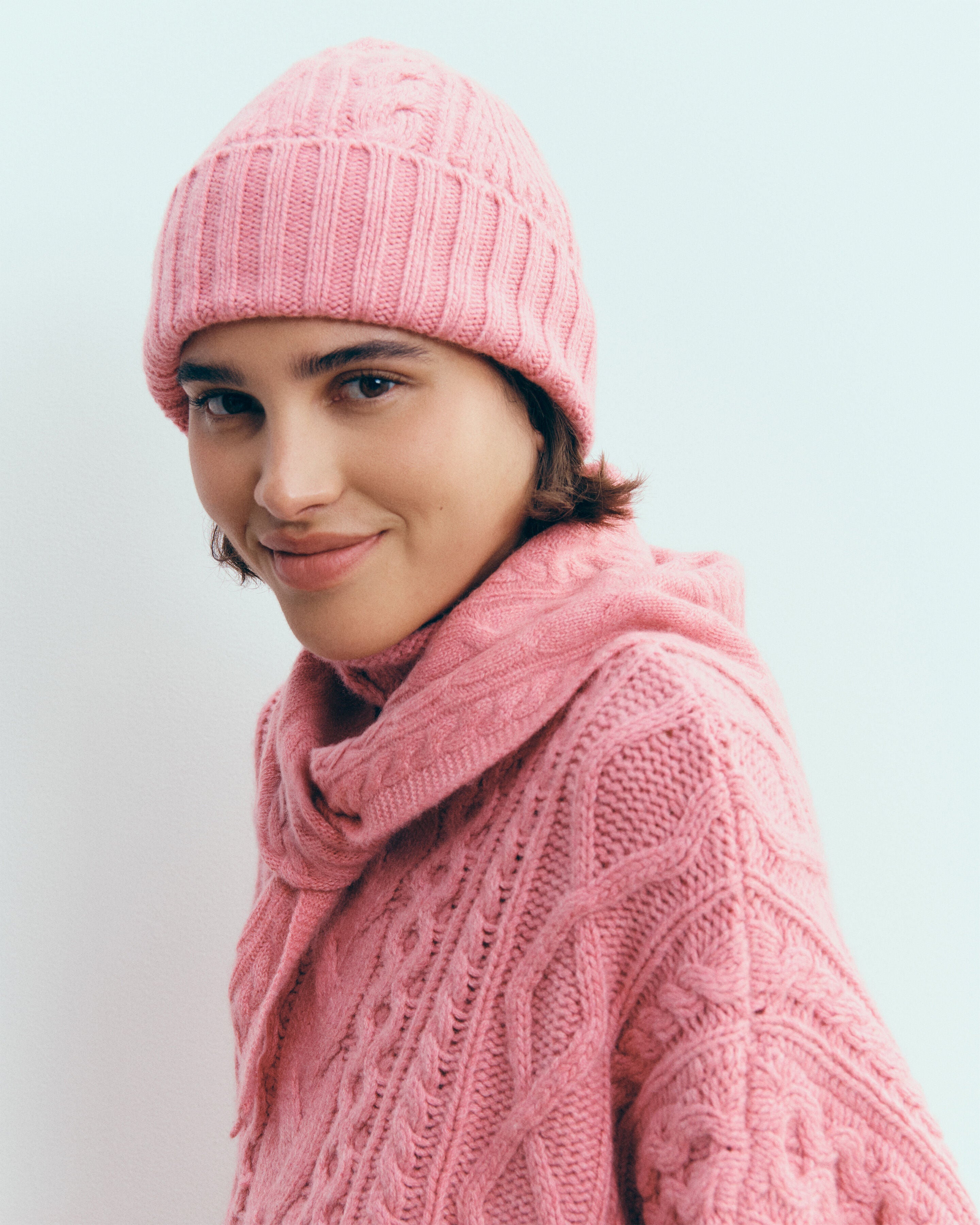 Bonnet à torsades les 40 ans-ROSE CAMEO-100% cachemire