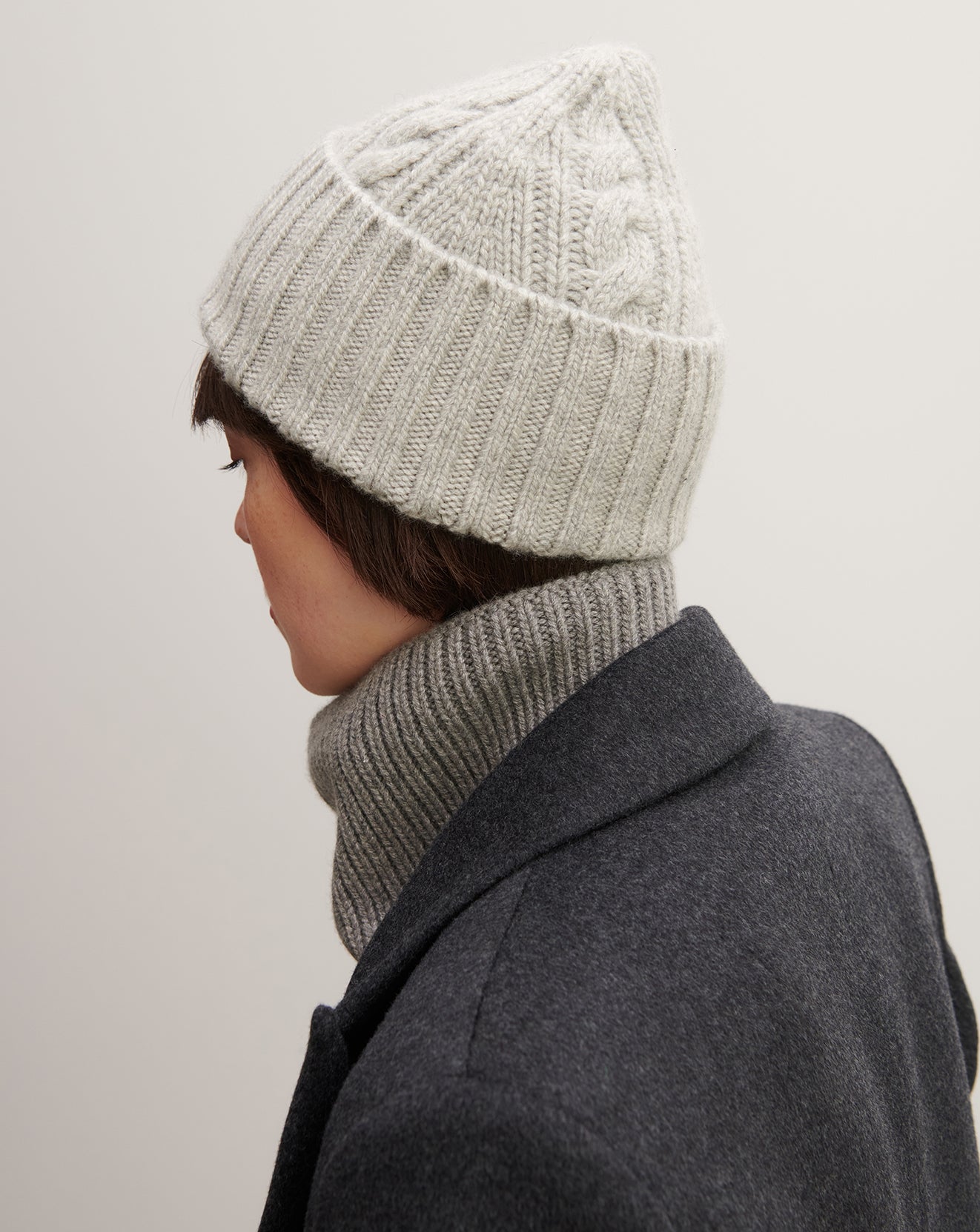 Bonnet à torsades-GRIS ARGENTE-100% cachemire