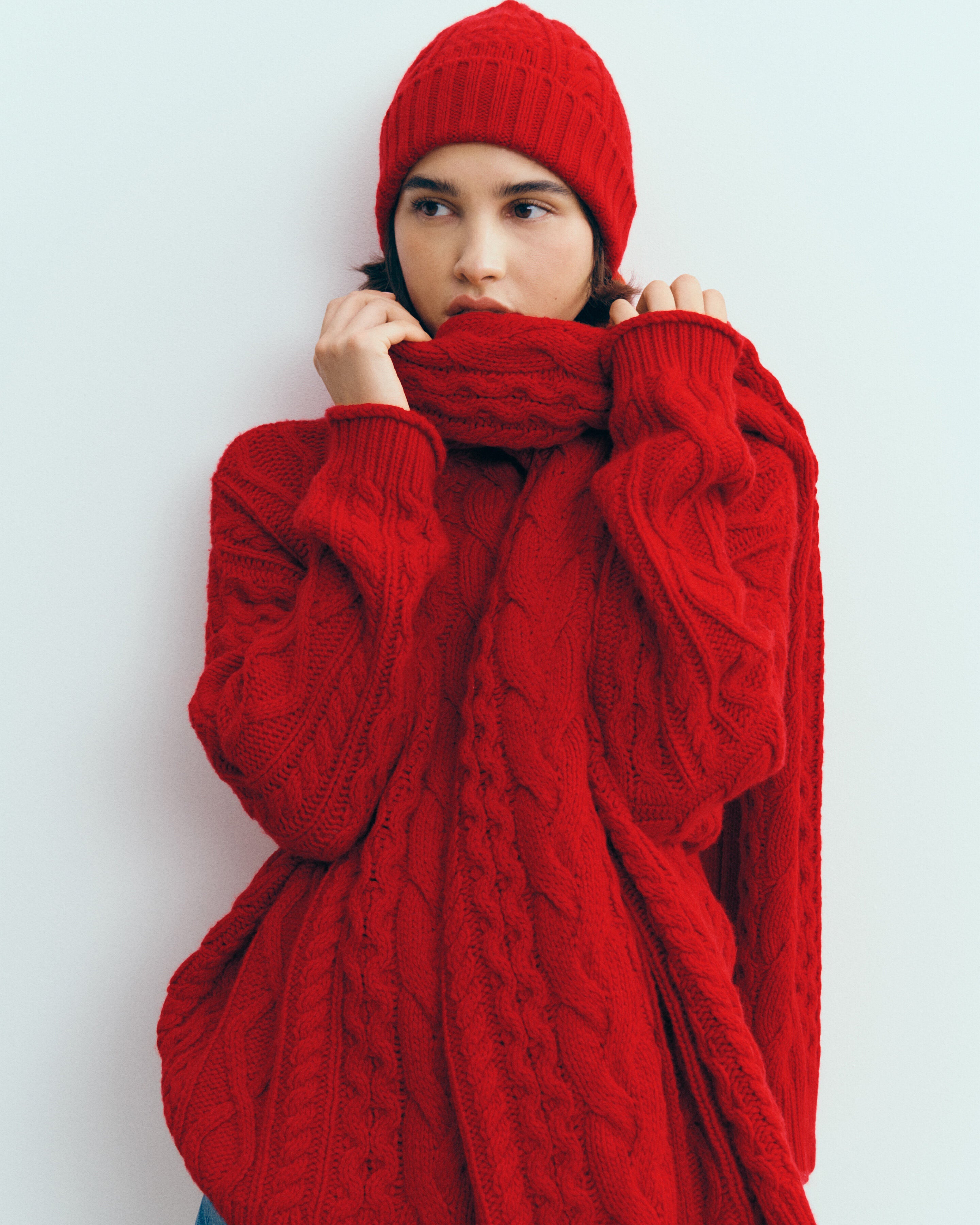 Cable-knit scarf - les 40 ans in Cashmere Mix forty red | Eric Bompard