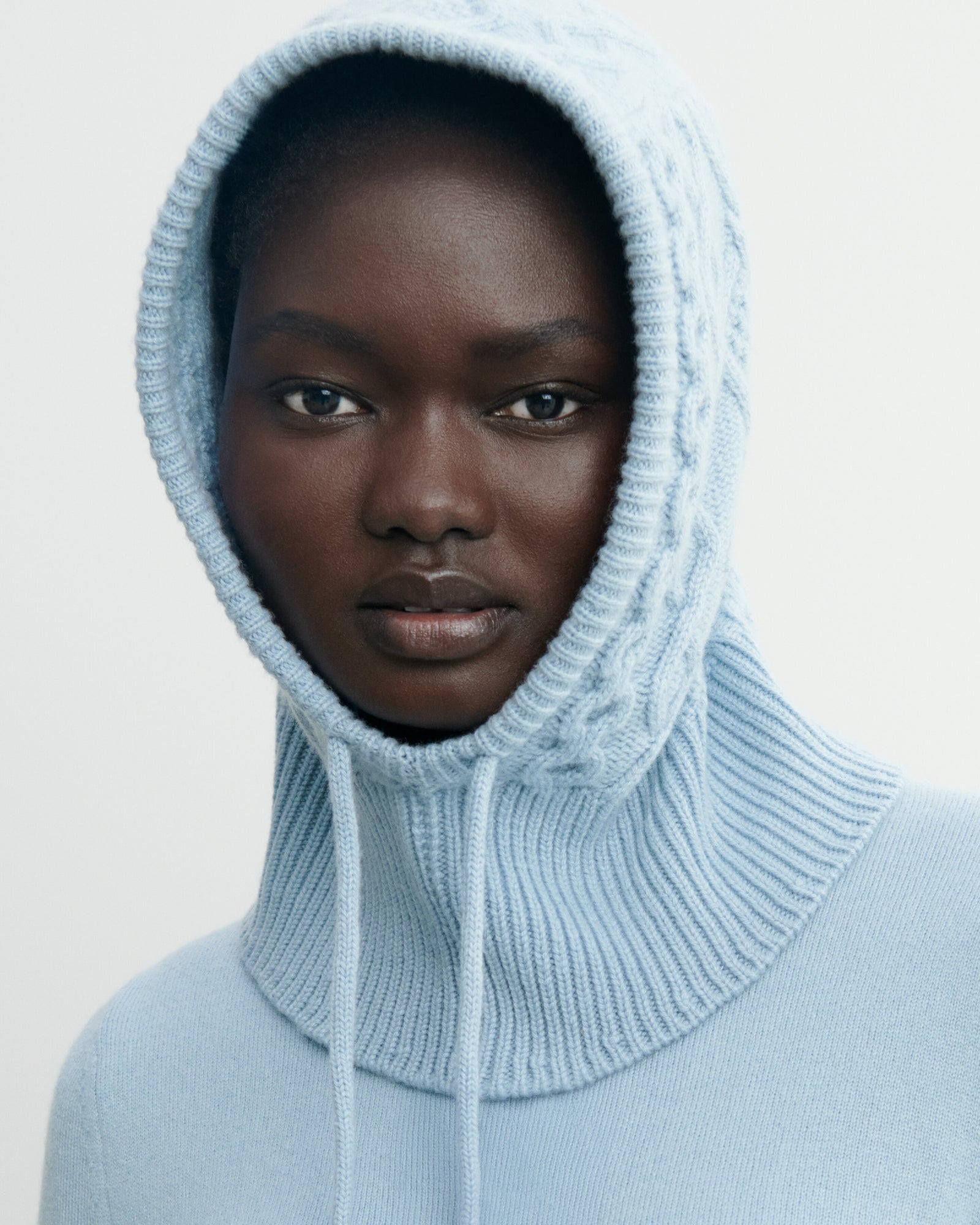 Cagoule à torsades-BLEU CONCORDE-100% cachemire