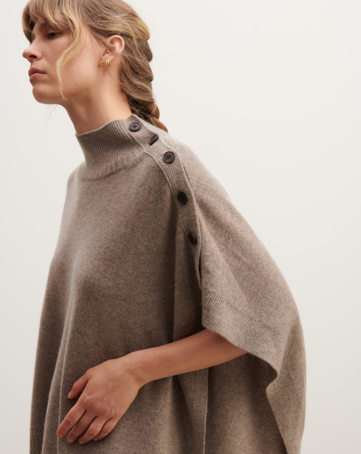 Poncho à boutons-MILLET-100% cachemire