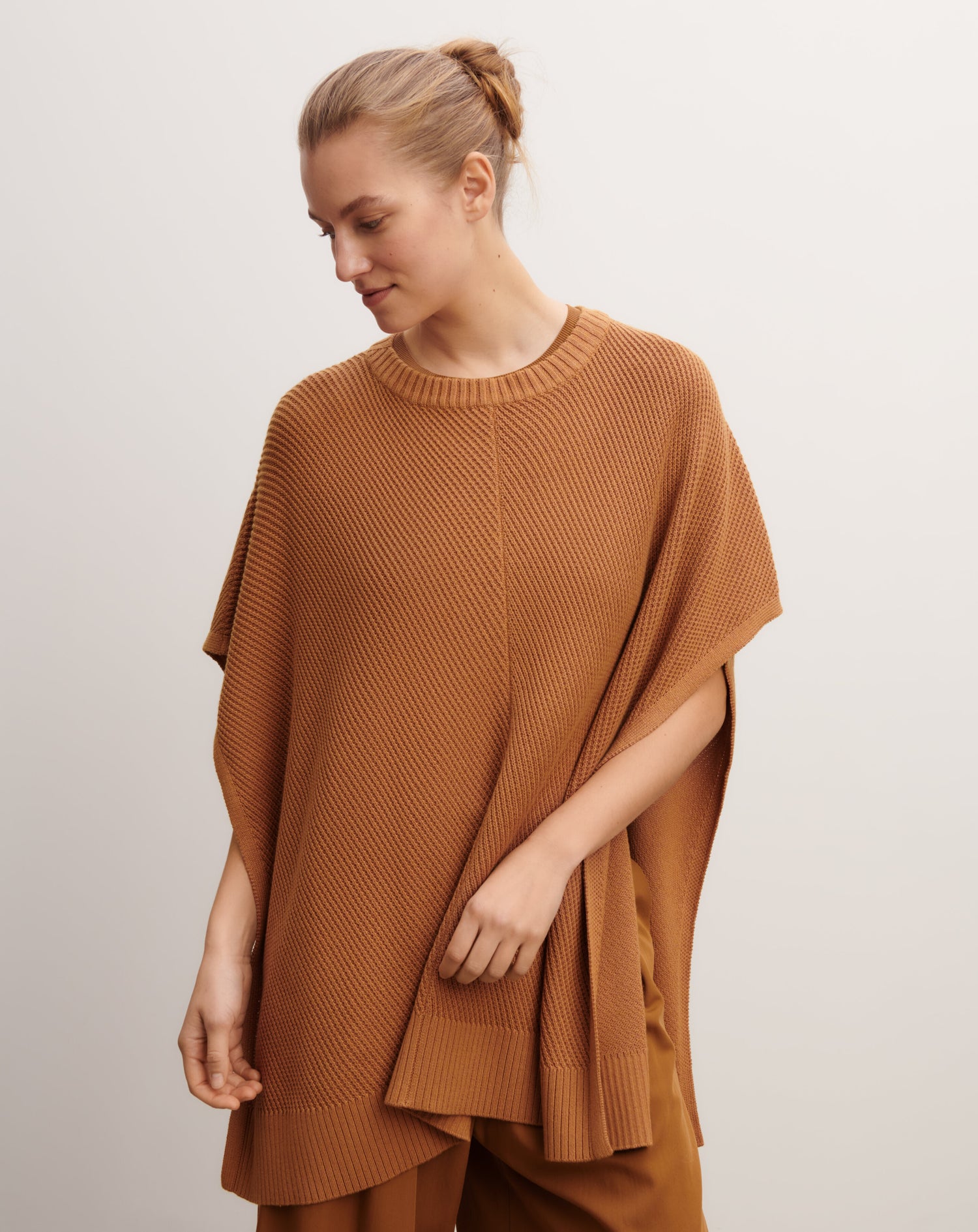 Poncho à côtes-MACCHIATO-85% pima coton 15% cachemire