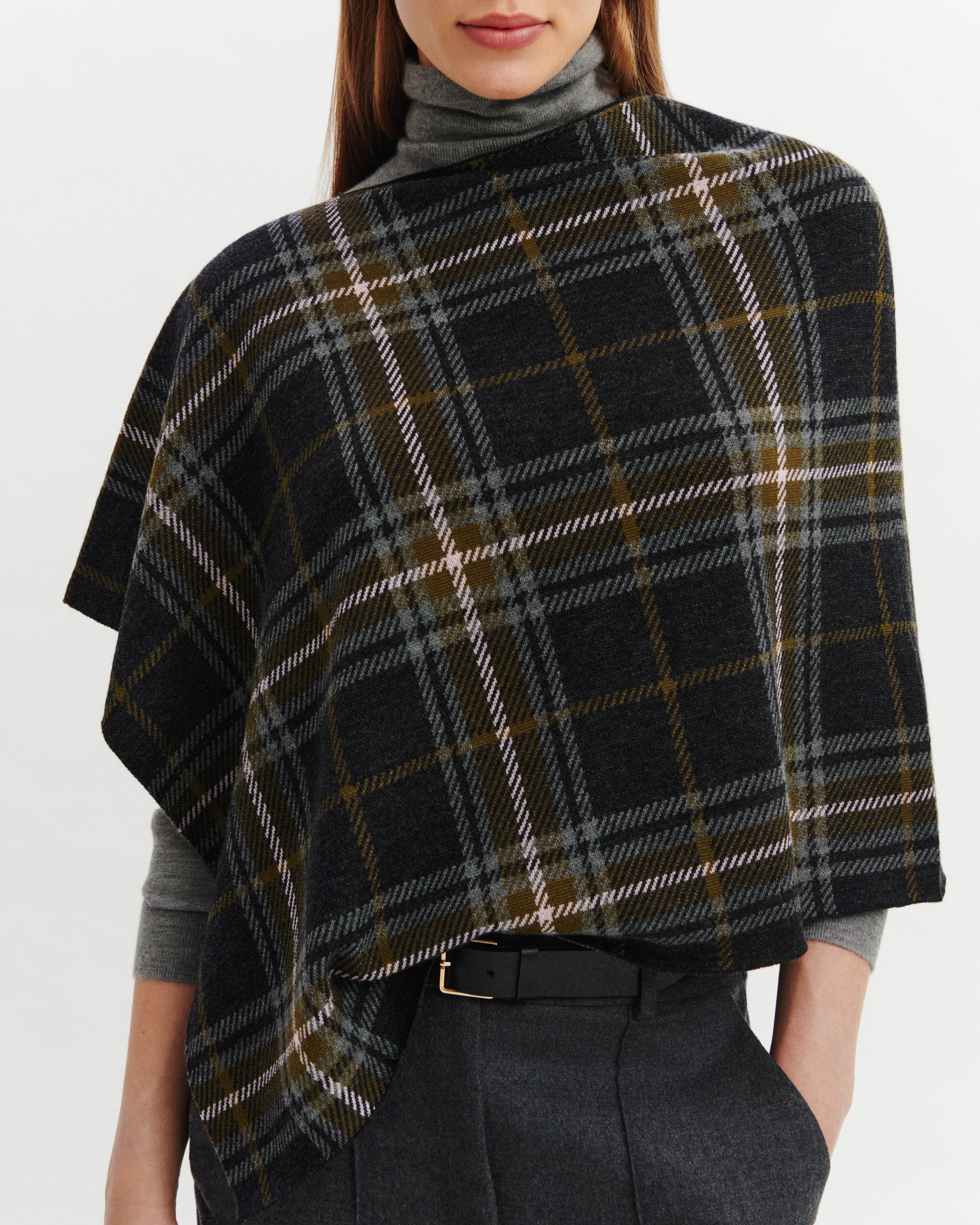 Poncho corto de tartán