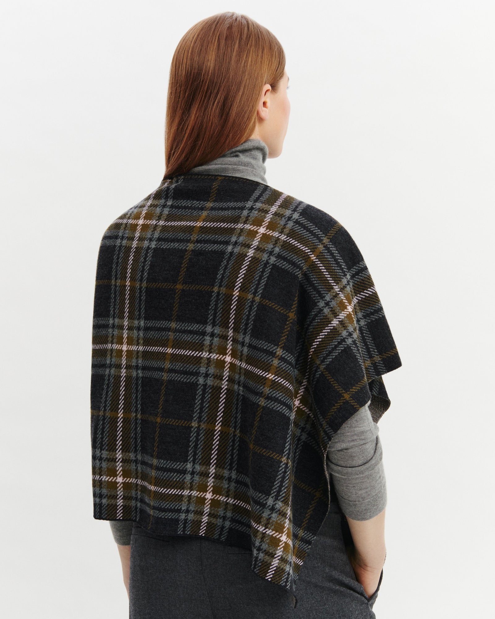 Short tartan poncho