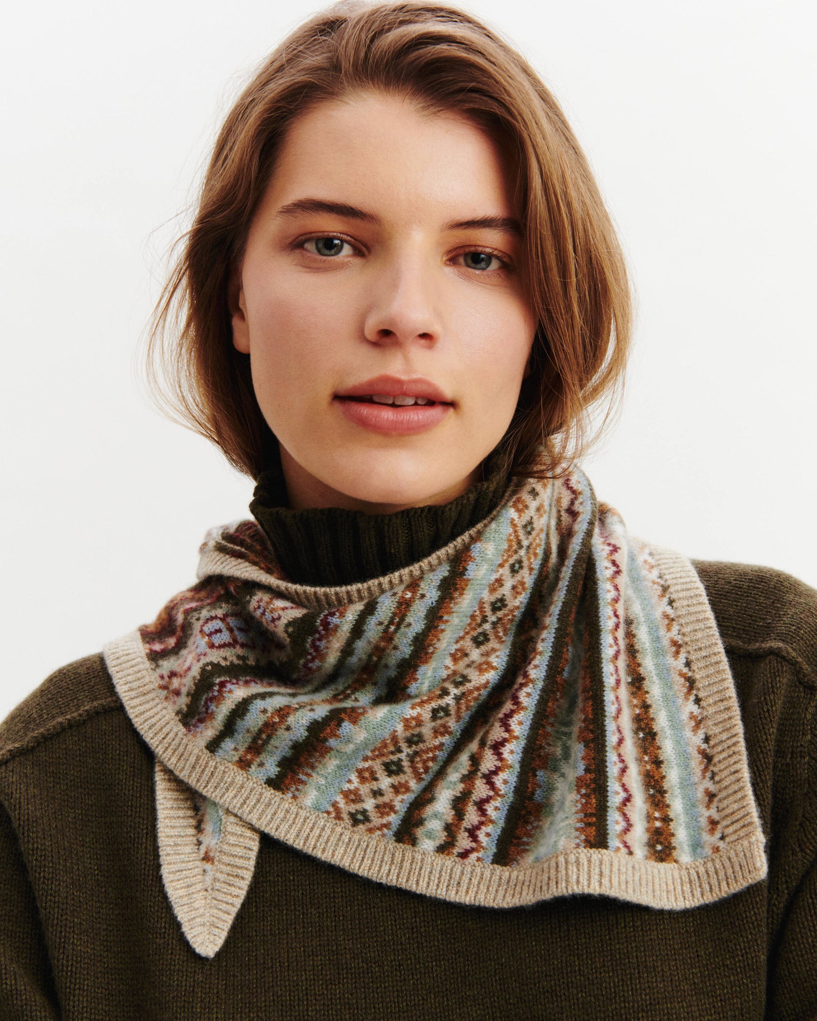 Triangle fairisle-NOISETTE/KAKI KOMBU-100% cachemire