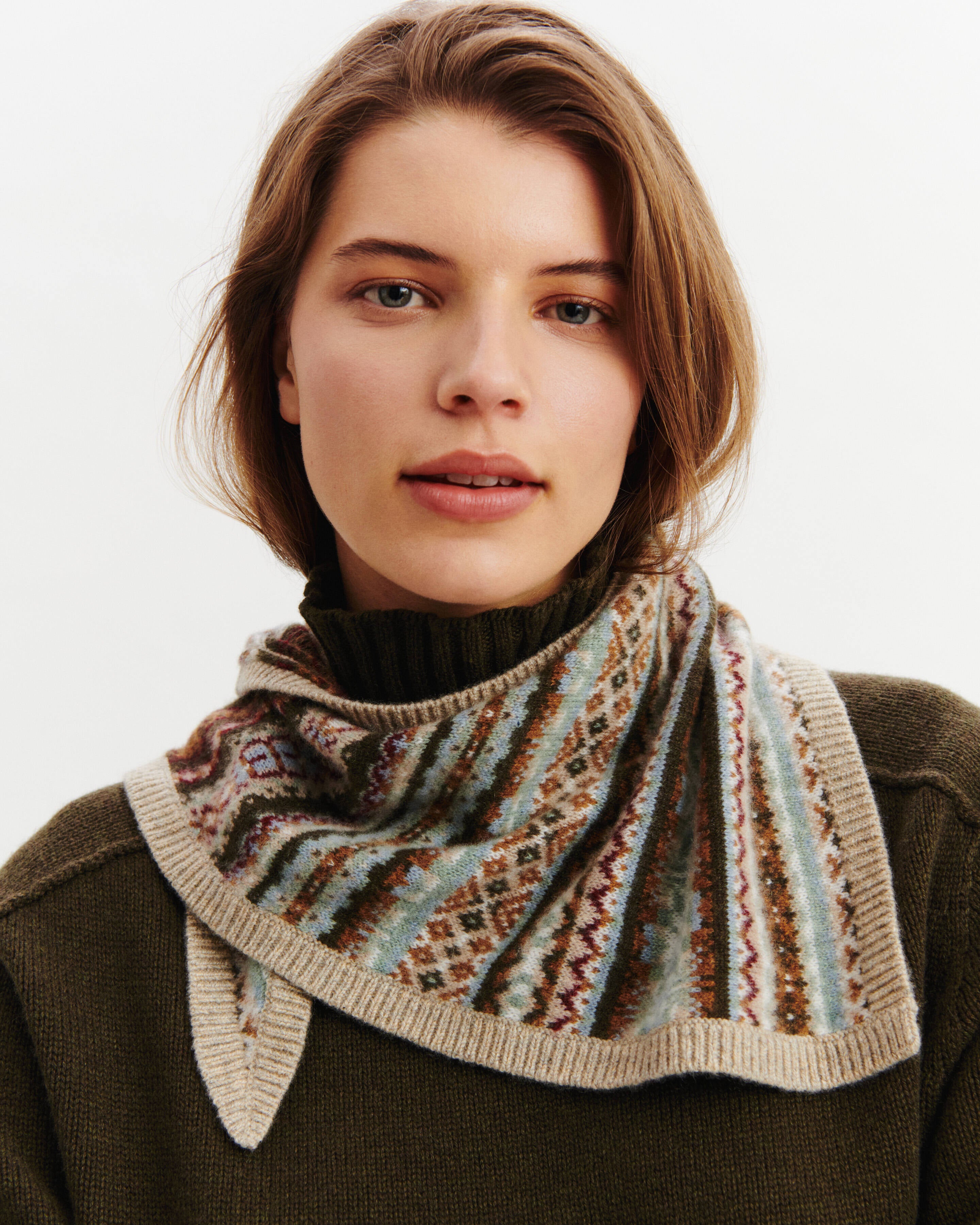 Triangle fairisle-NOISETTE/KAKI KOMBU-100% cachemire