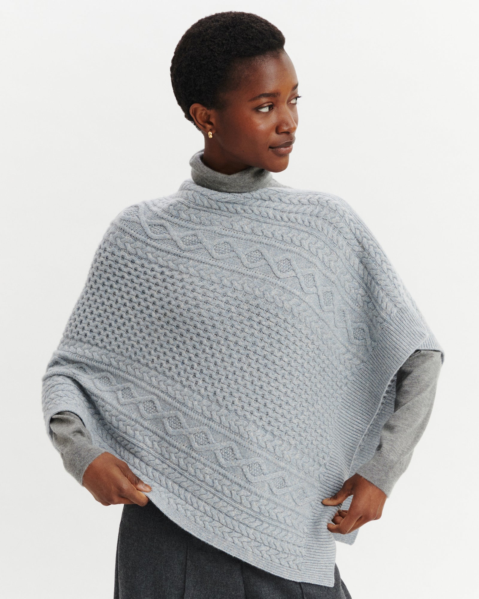 Poncho à torsades-BLEU GLACIER/GRIS ARGENTE-100% cachemire
