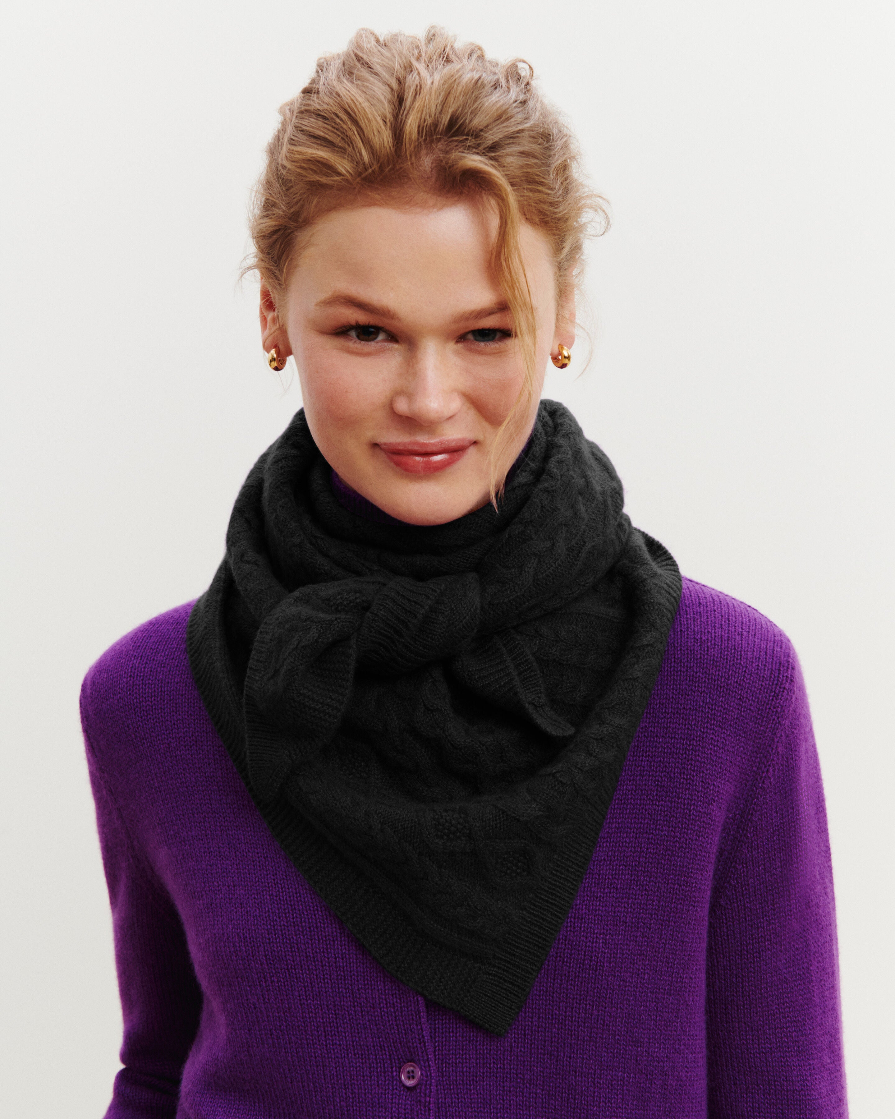 Grand triangle Sacha-NOIR-100% cachemire