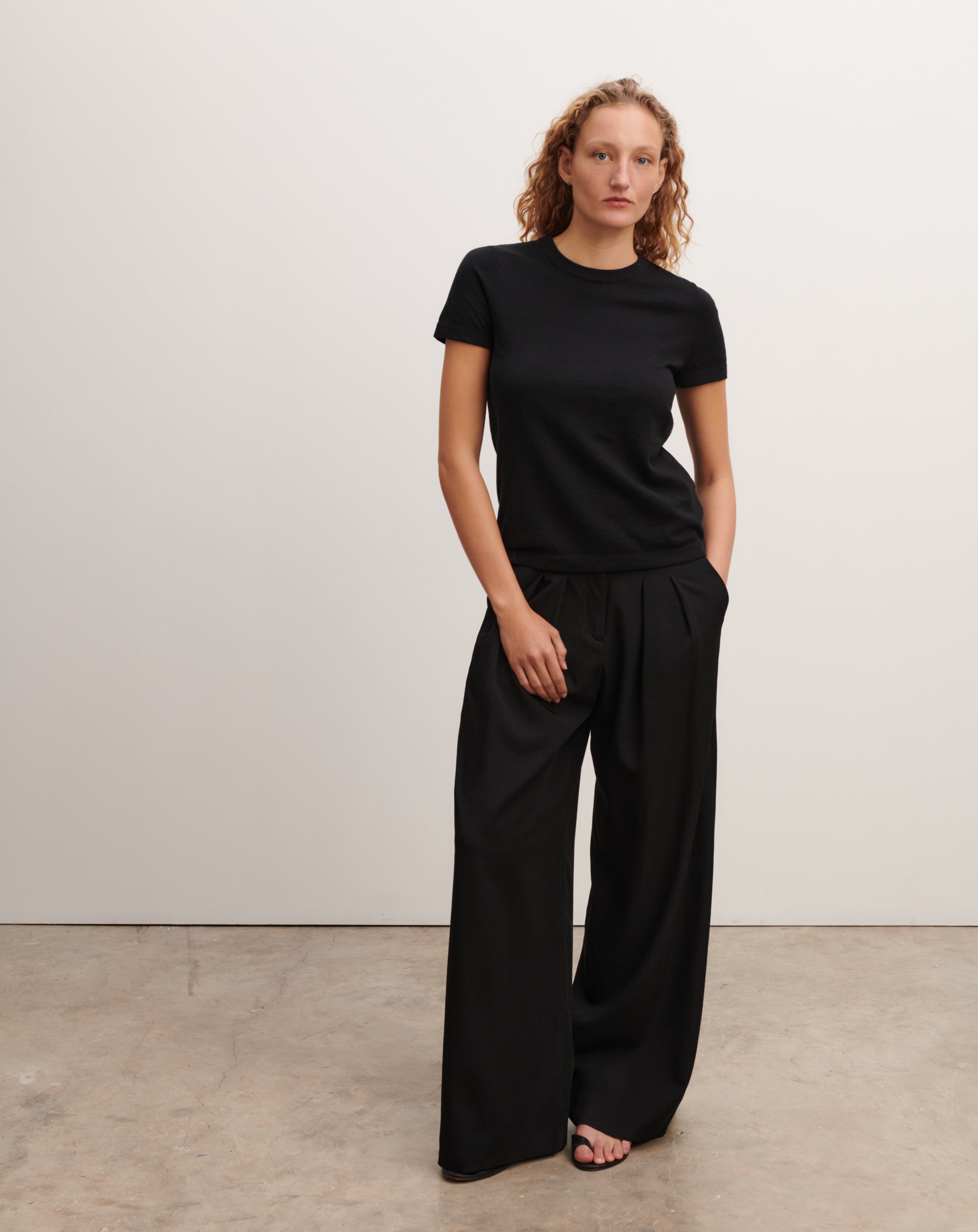 Pantalon ample à plis-NOIR-100% laine