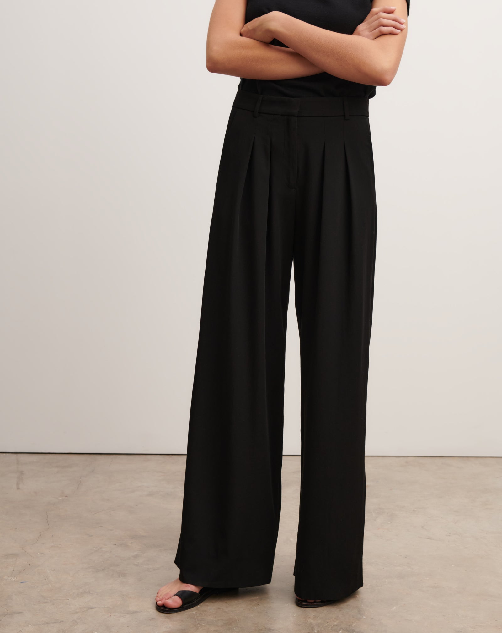 Pantalon ample à plis-NOIR-100% laine