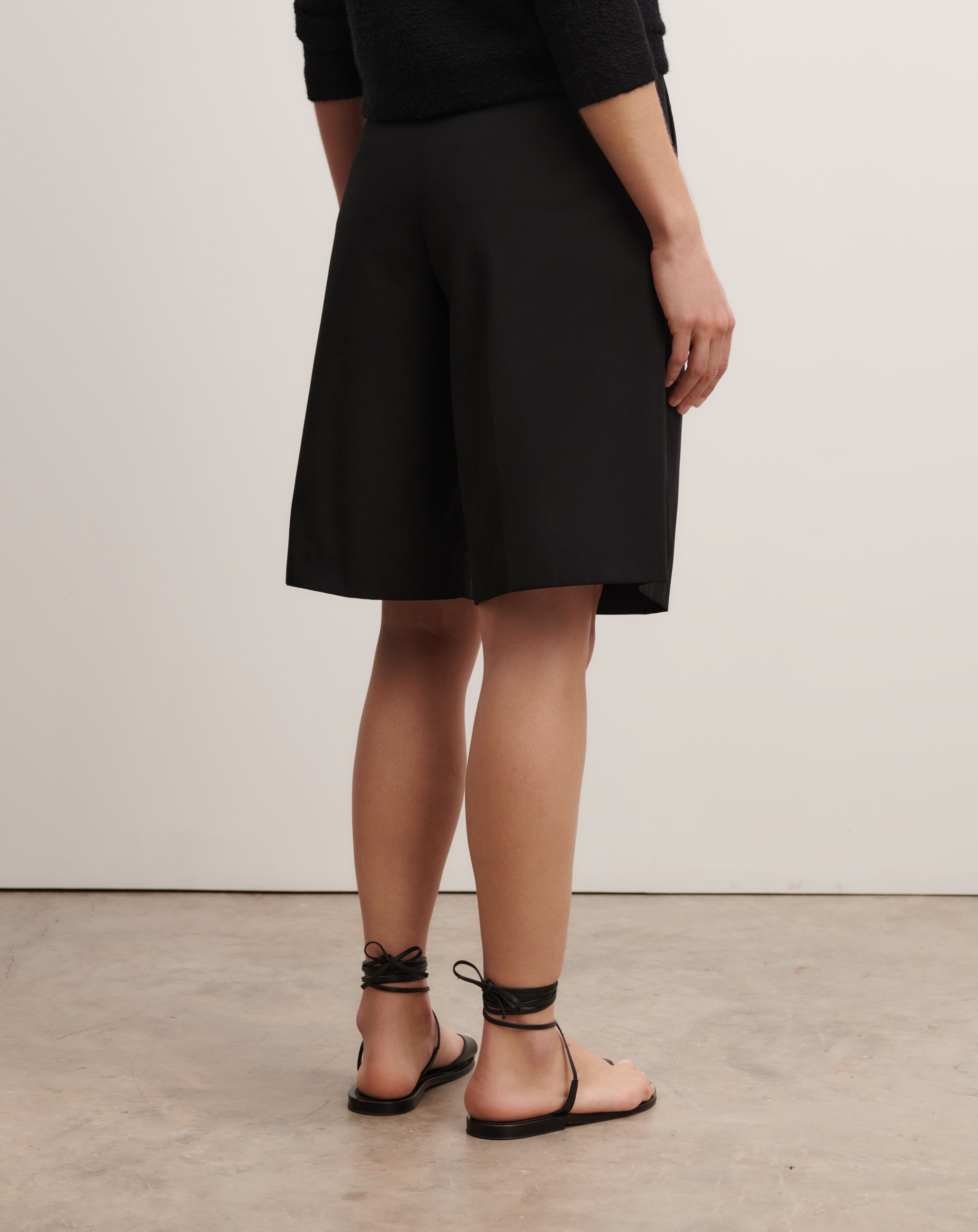 Bermuda à plis-NOIR-100% coton