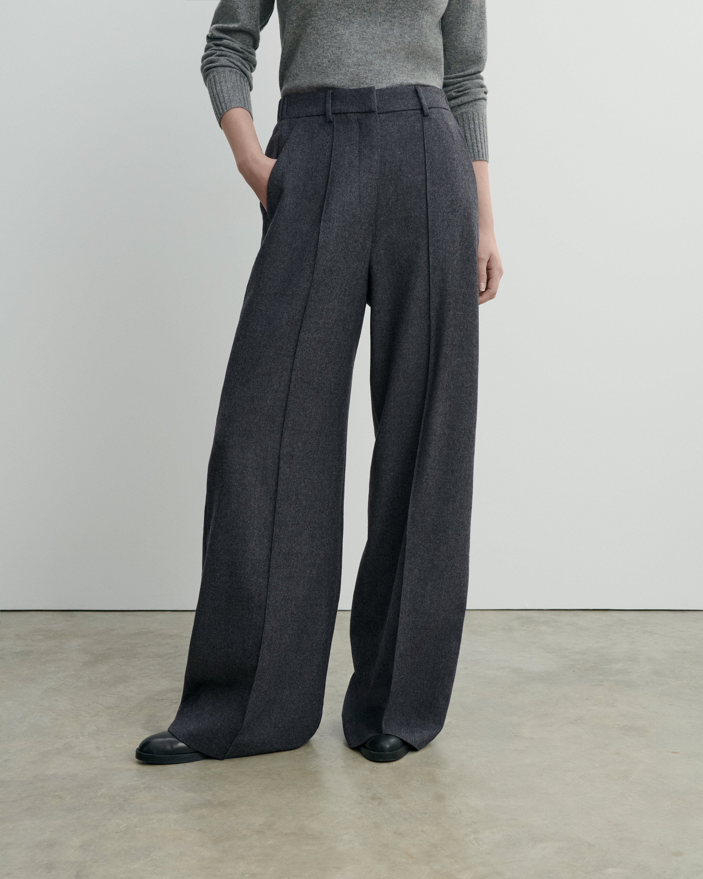 Pintuck trousers in Cashmere, Wool Women charcoal grey | Eric Bompard