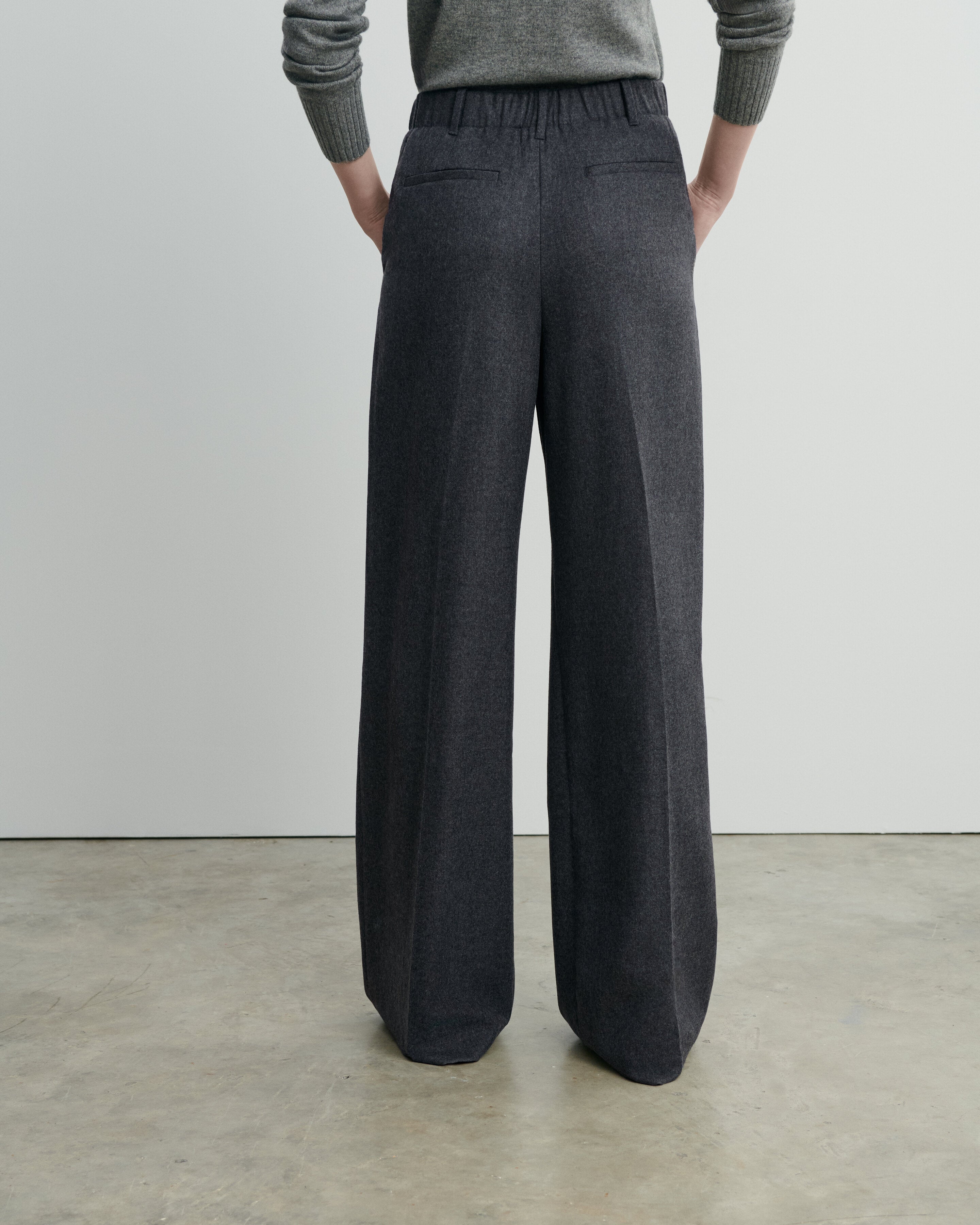 Pintuck trousers in Cashmere, Wool Women charcoal grey | Eric Bompard
