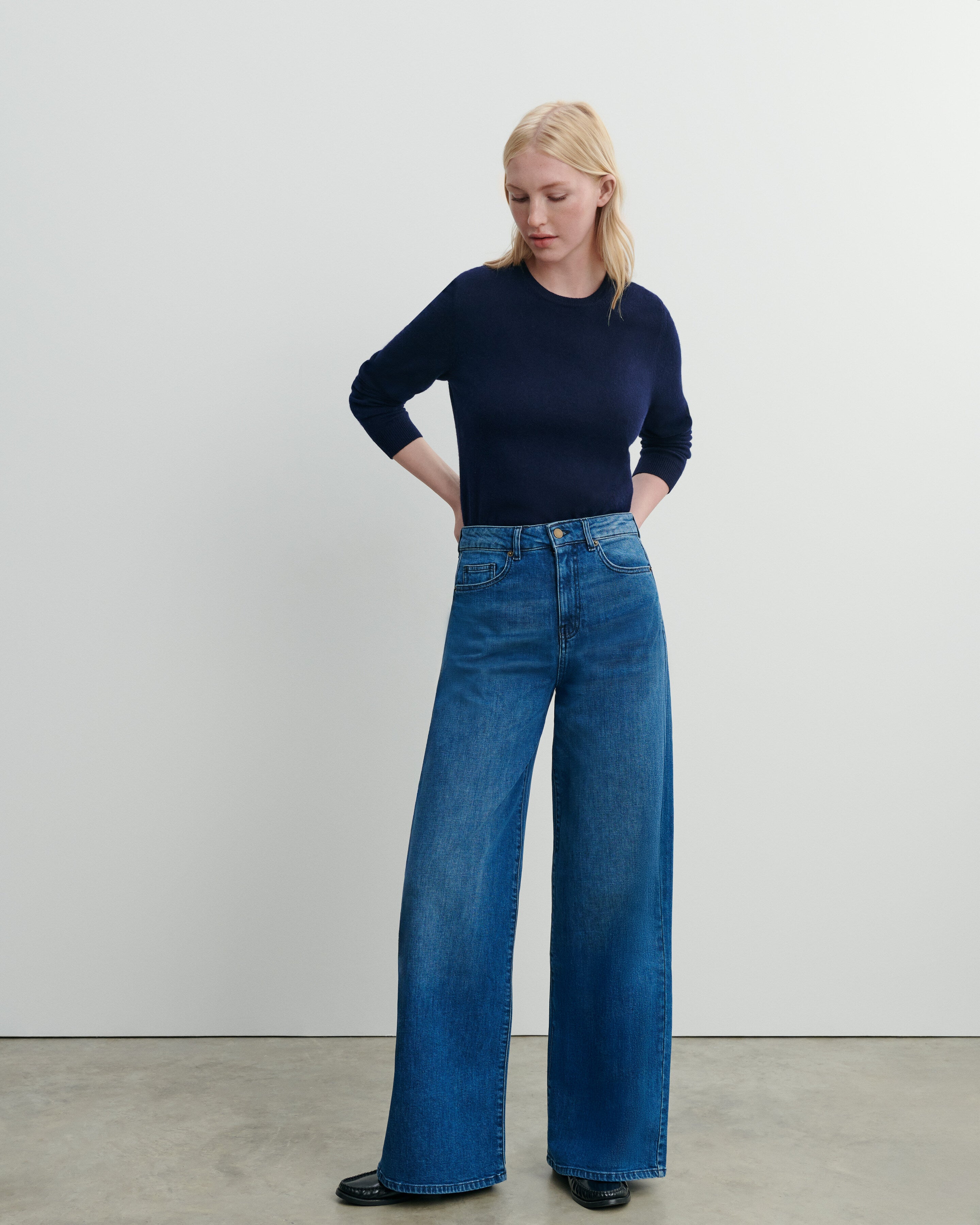 Wide-leg faded denim jeans in Cotton Women vintage blue | Eric Bompard
