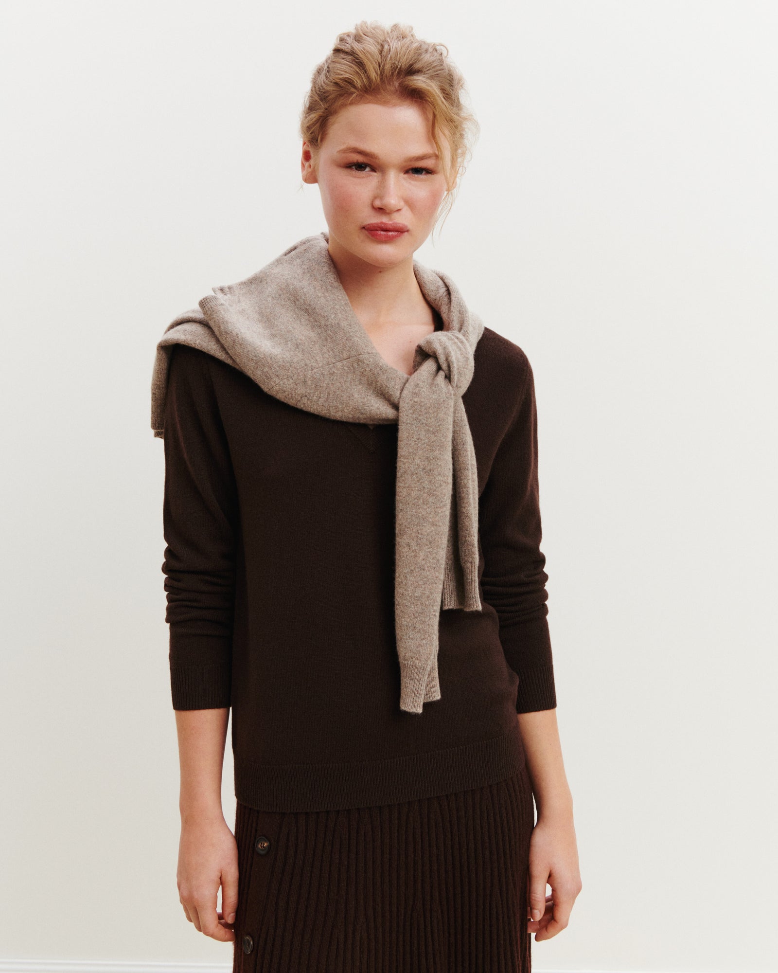 Pull col V Origines-CHOCOLAT-100% cachemire