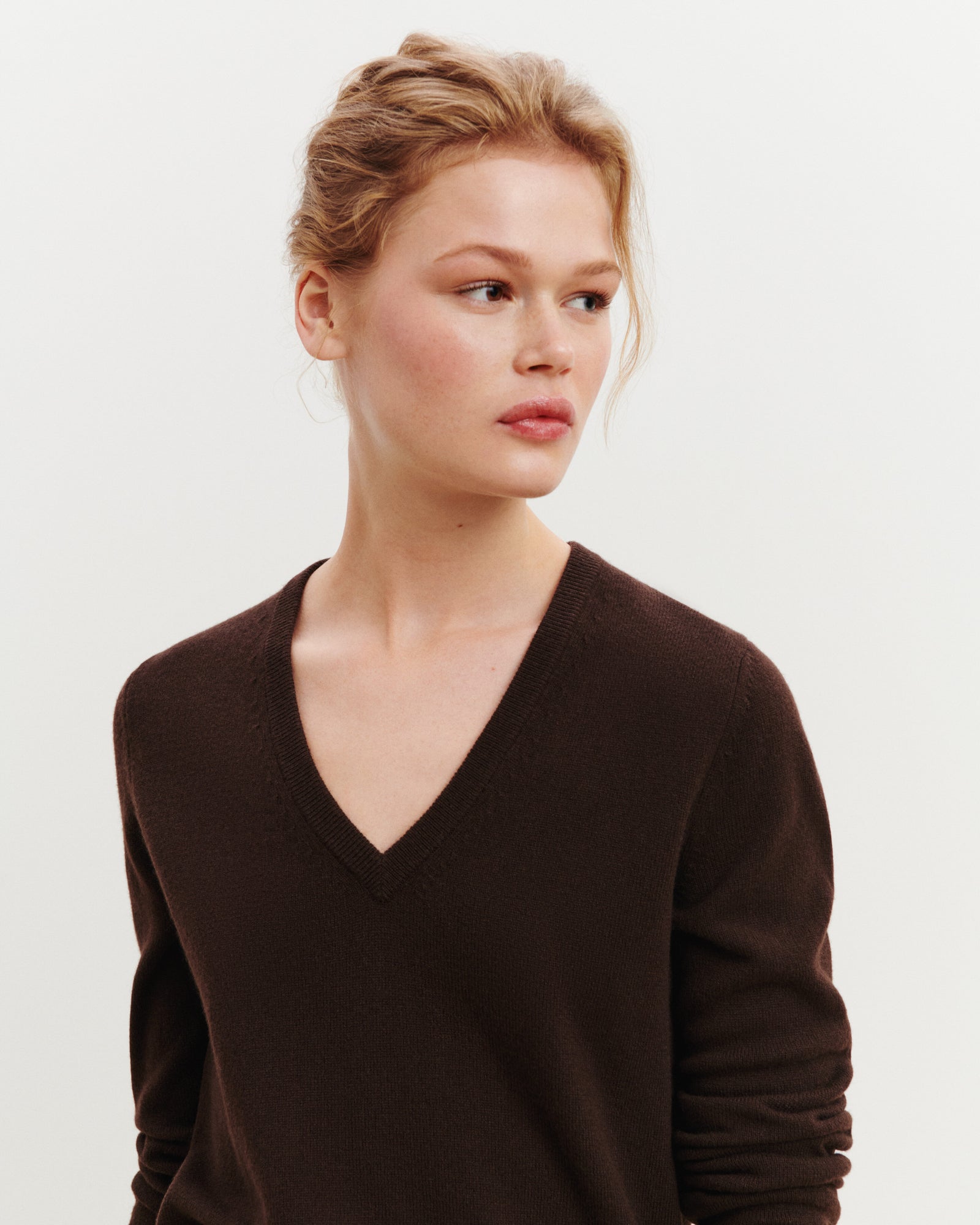 Pull col V Origines-CHOCOLAT-100% cachemire