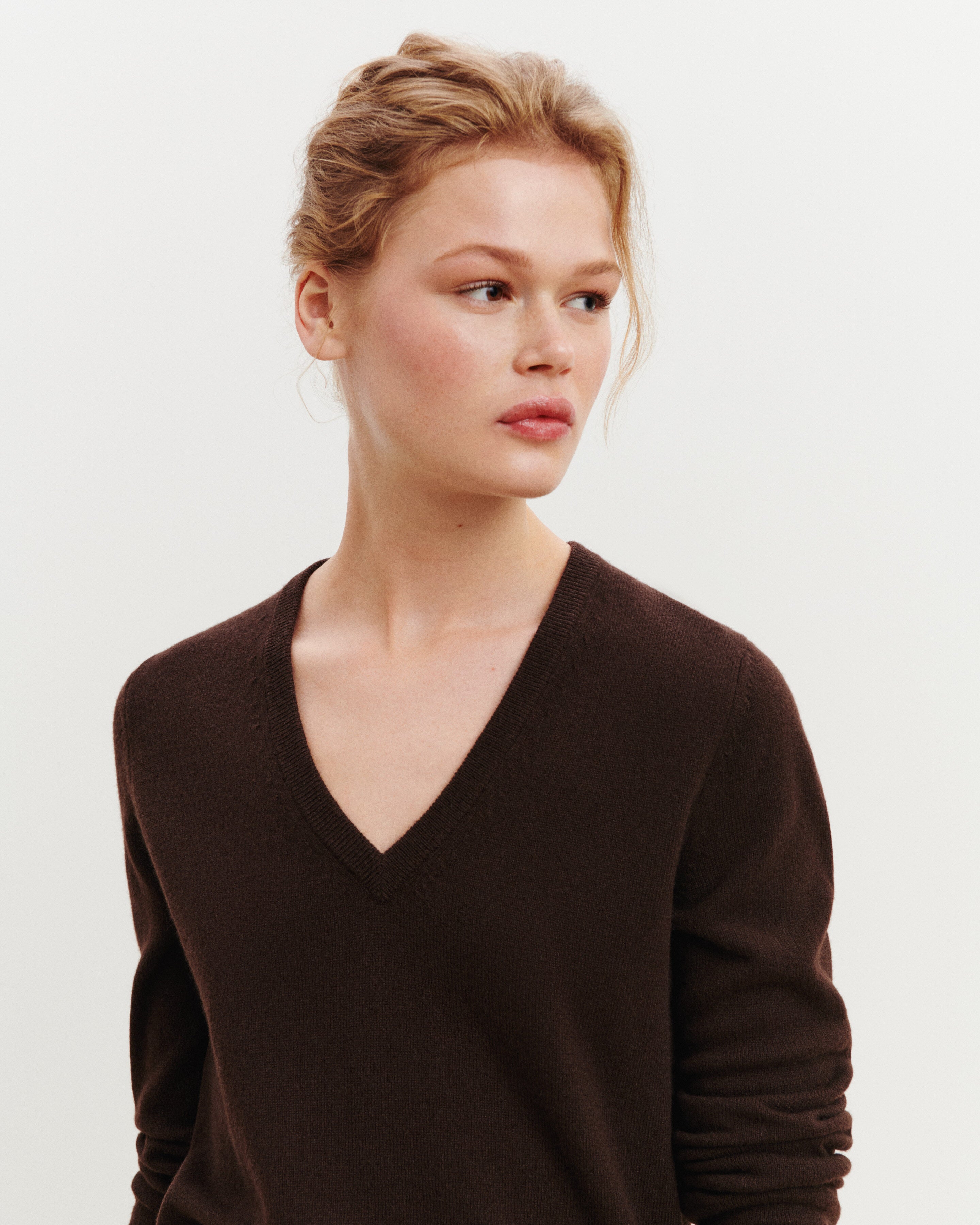 Pull col V Origines-CHOCOLAT-100% cachemire