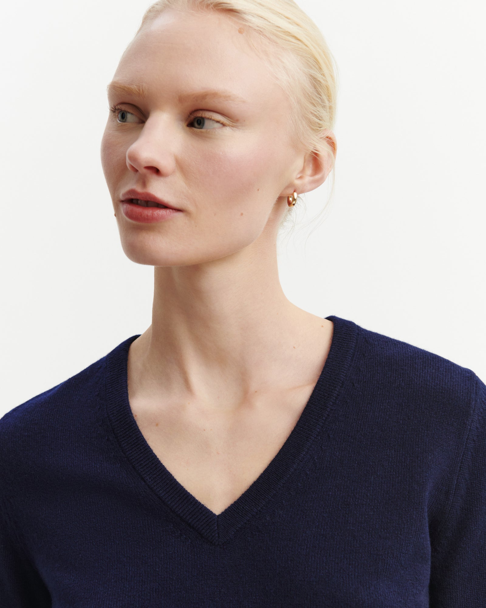 Pull col V classique-MARINE-100% cachemire