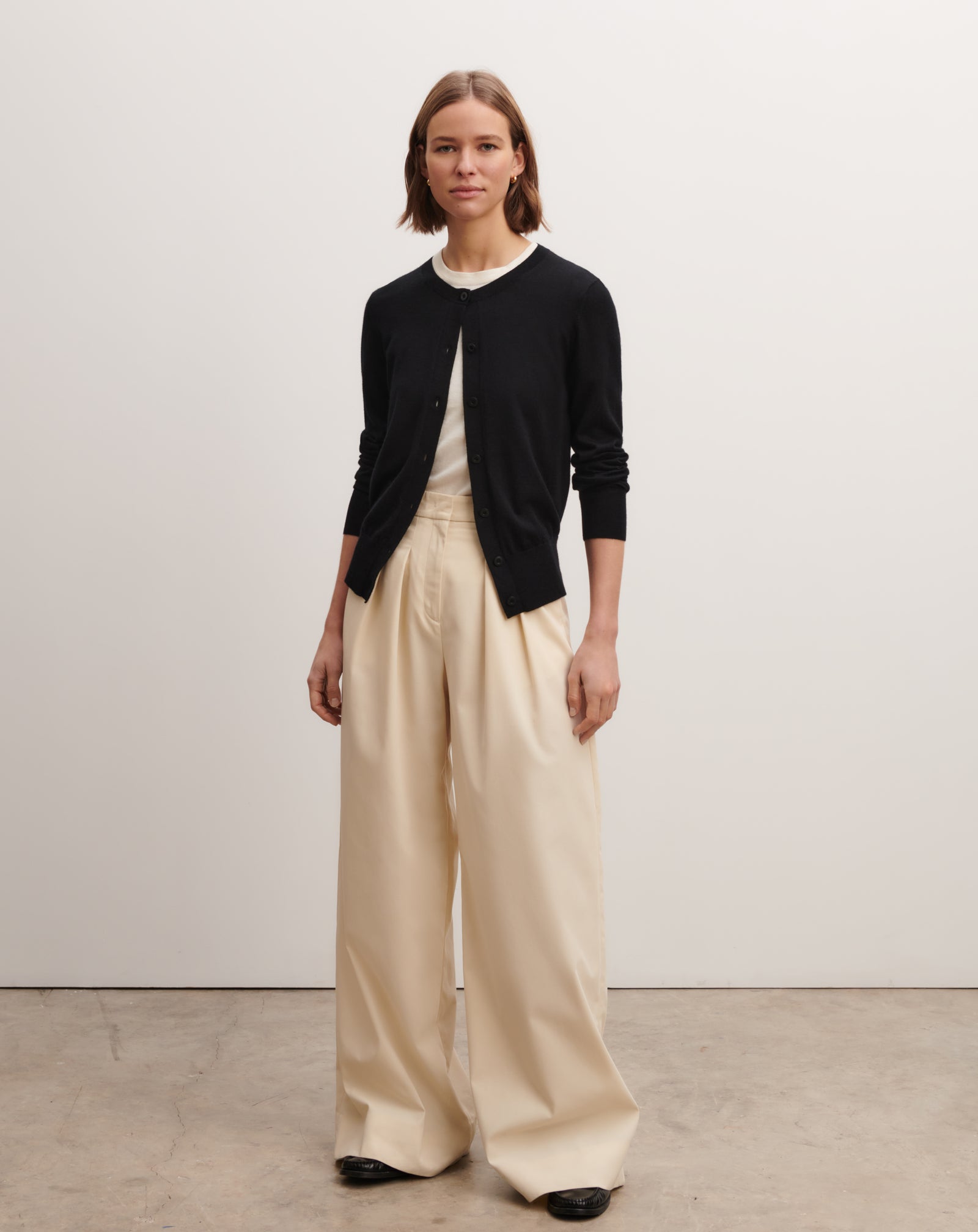 Cardigan ultrafin-NOIR-100% cachemire