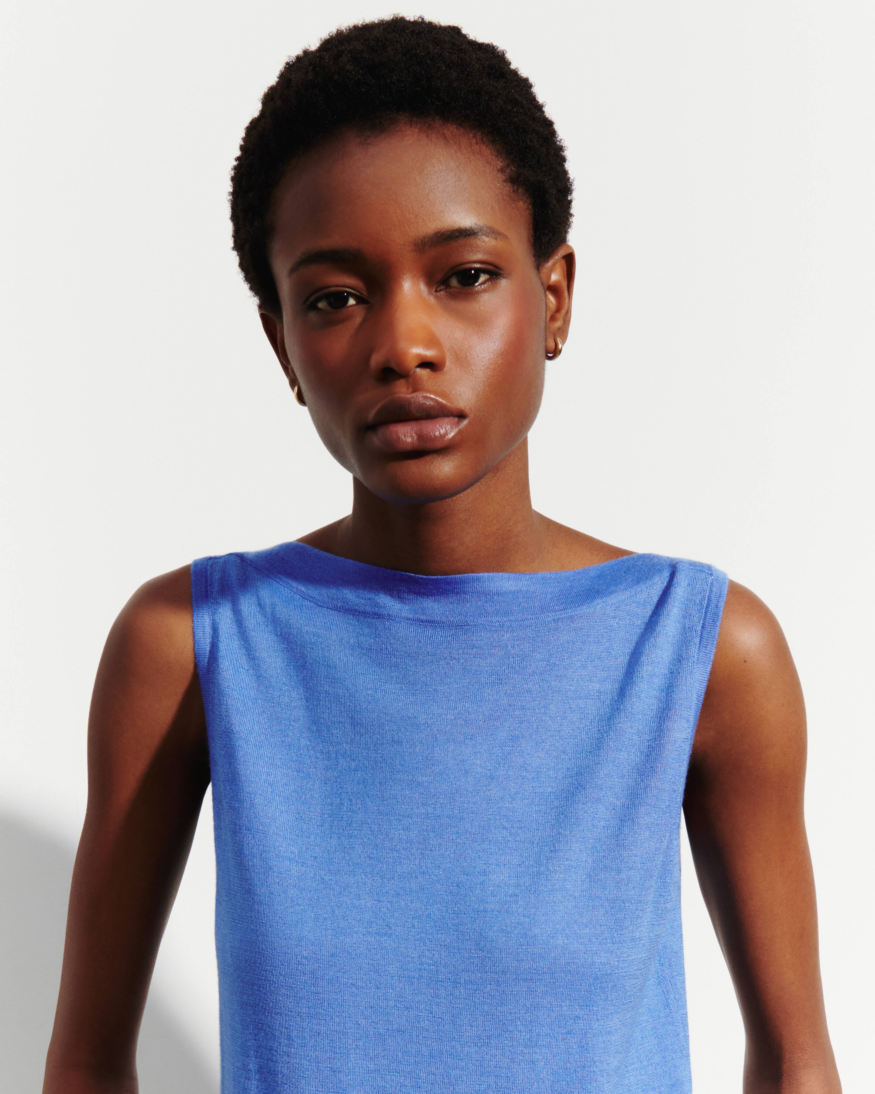 Débardeur col bateau-BLEU ALTHEA-70% cachemire 30% soie