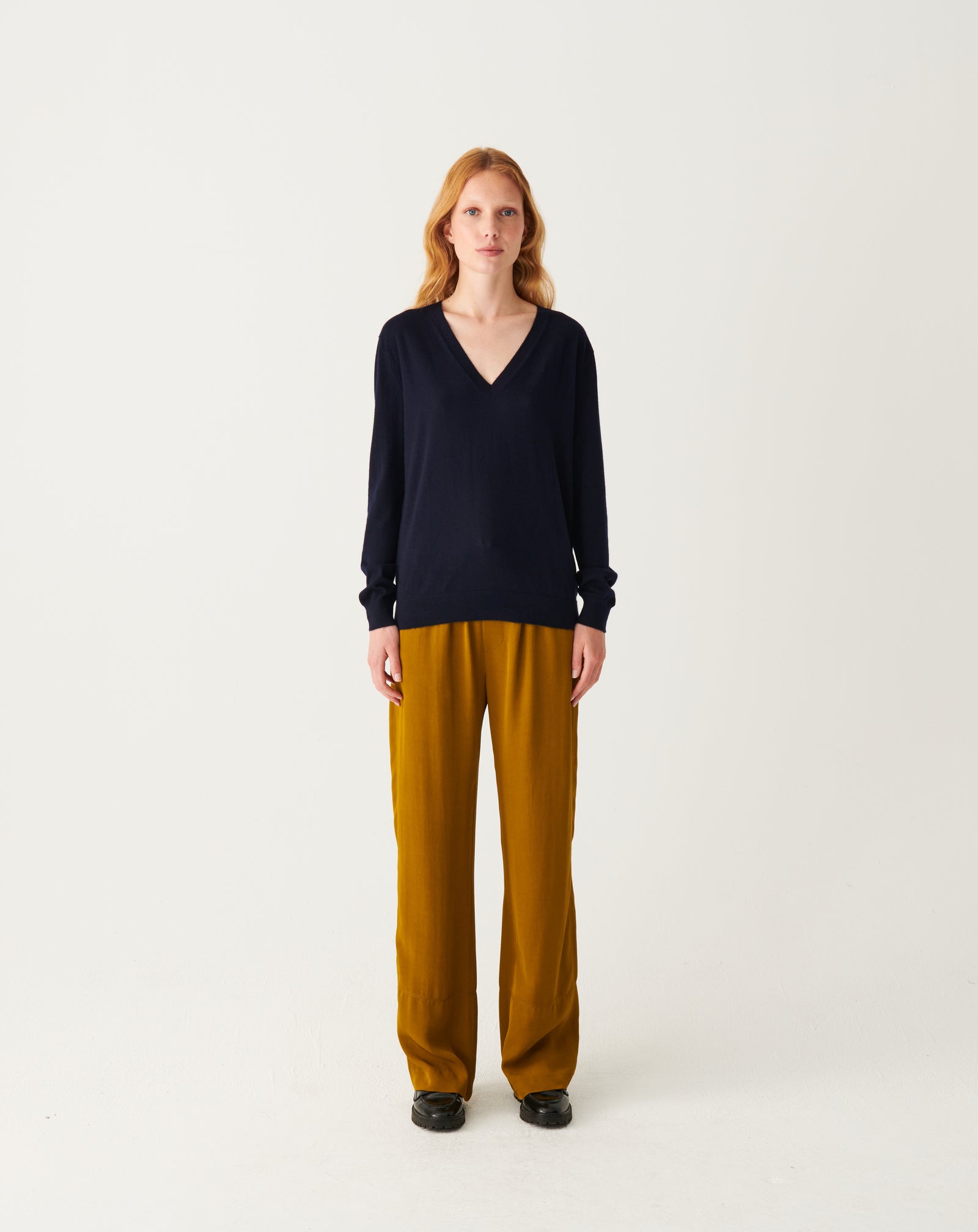 Pull V ample ultrafin-MARINE-100% CACHEMIRE