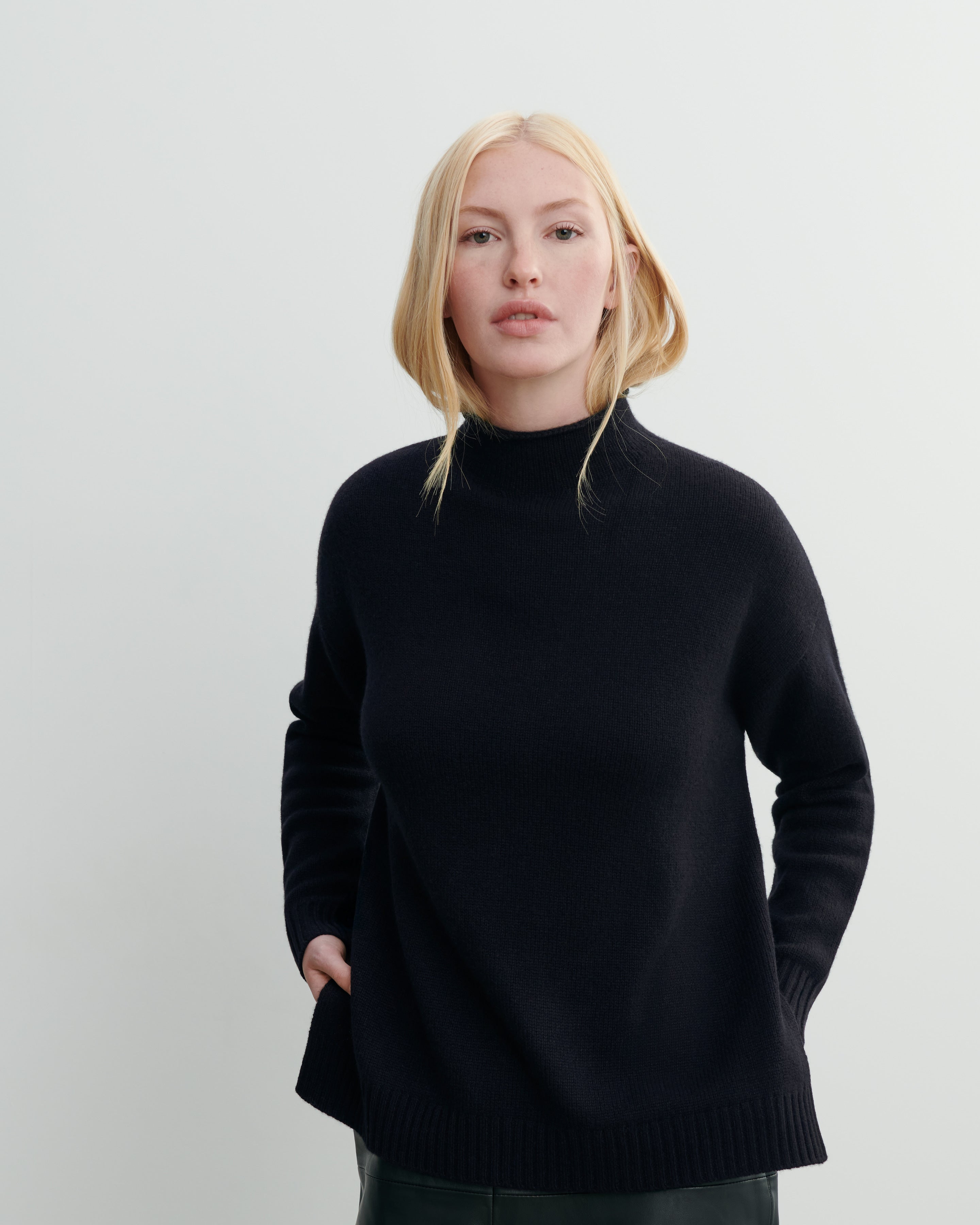 Pull col montant ample-NOIR-100% cachemire