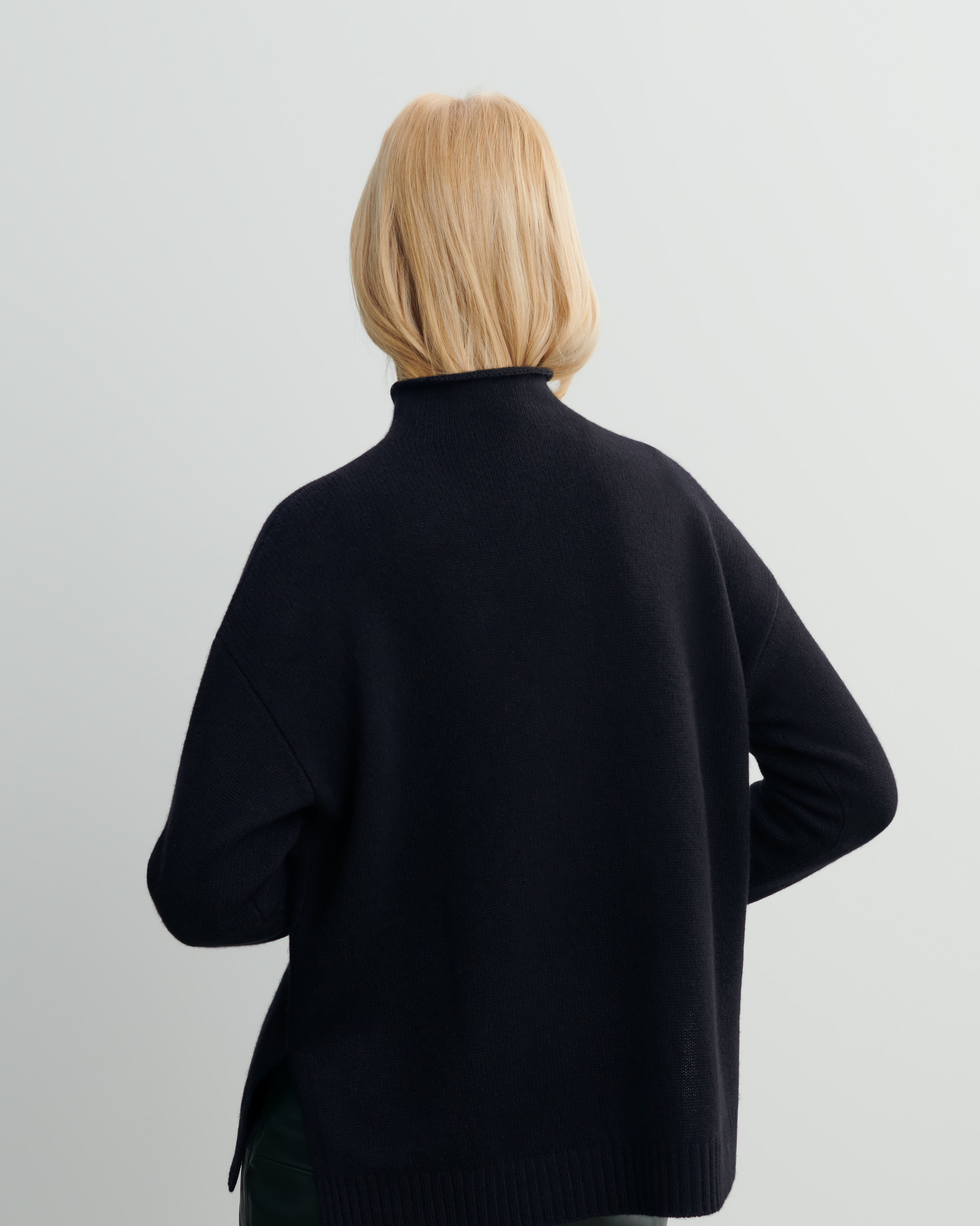 Pull col montant ample-NOIR-100% cachemire