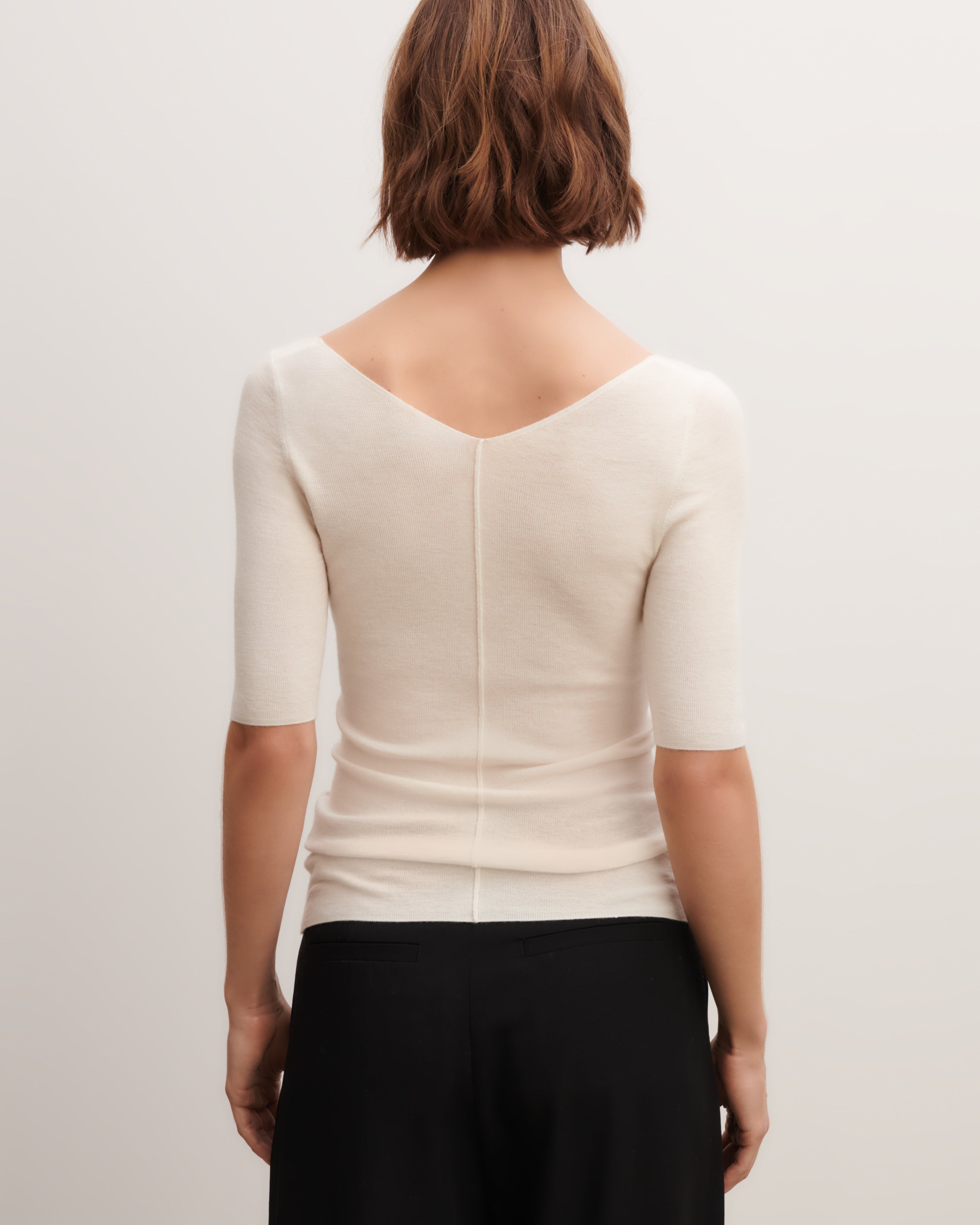 Col V ultrafin manches courtes-PLATRE-70% cachemire 30% soie